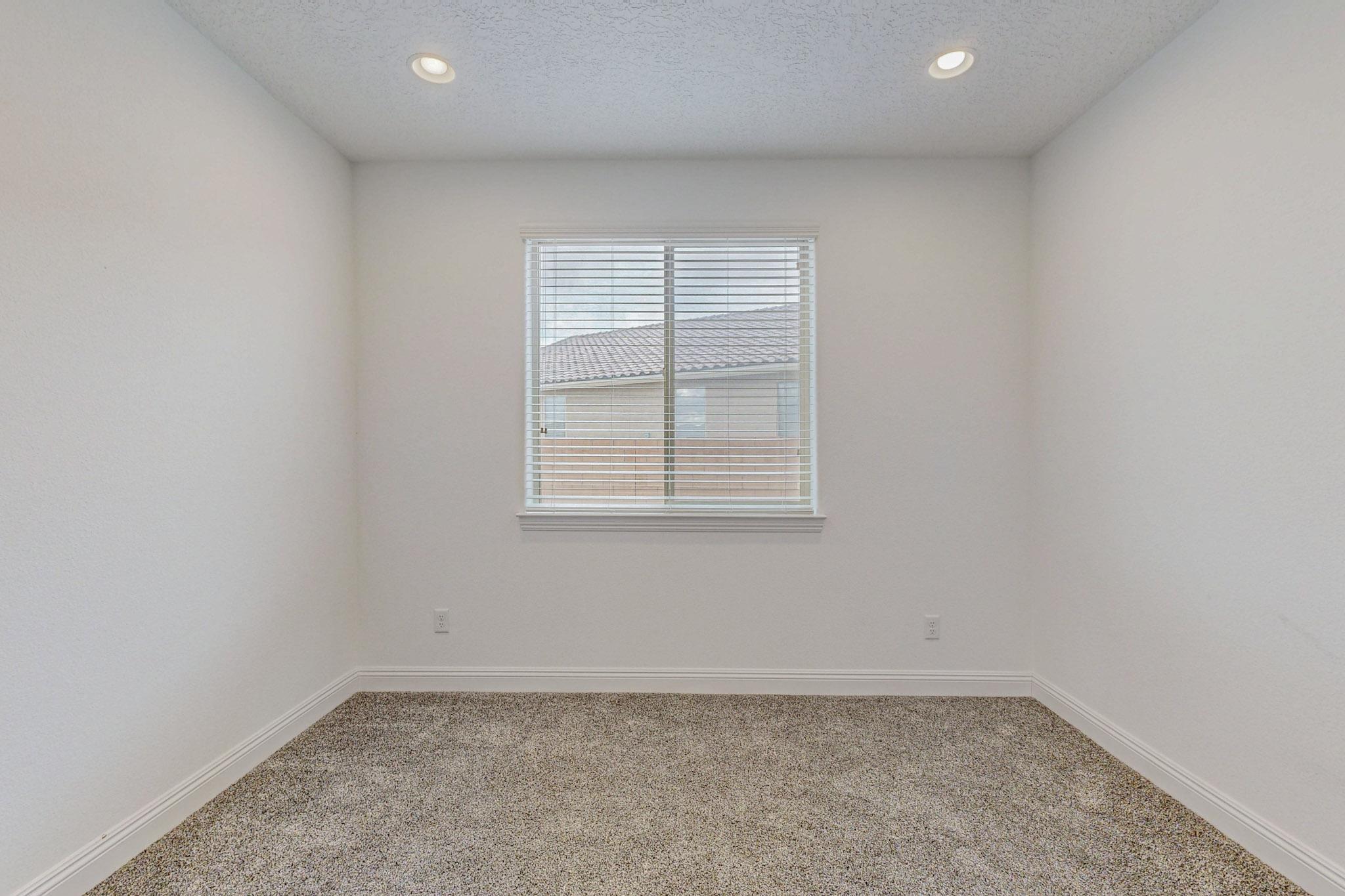 3108 YOLANDA Court NE