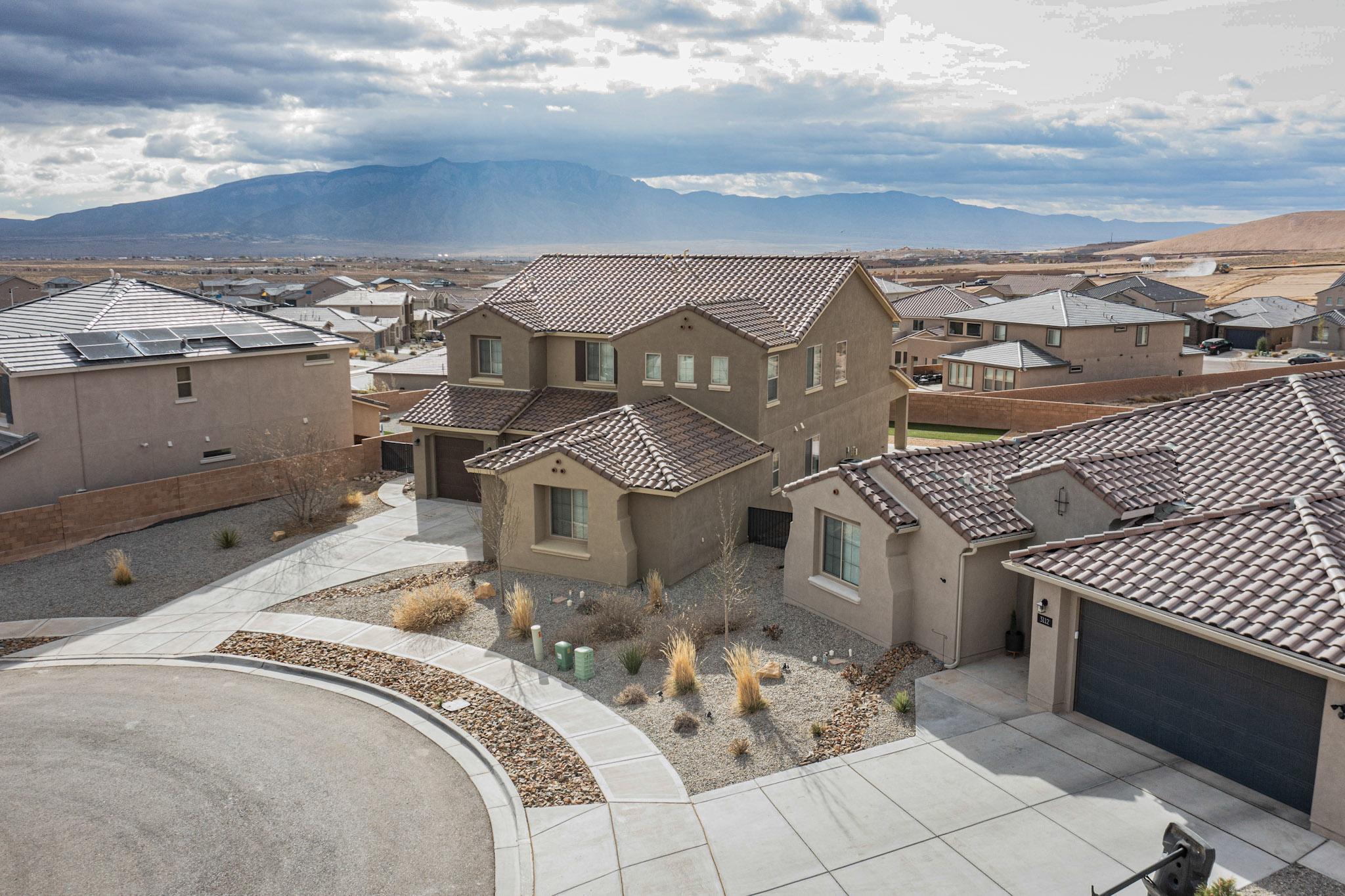 3108 YOLANDA Court NE