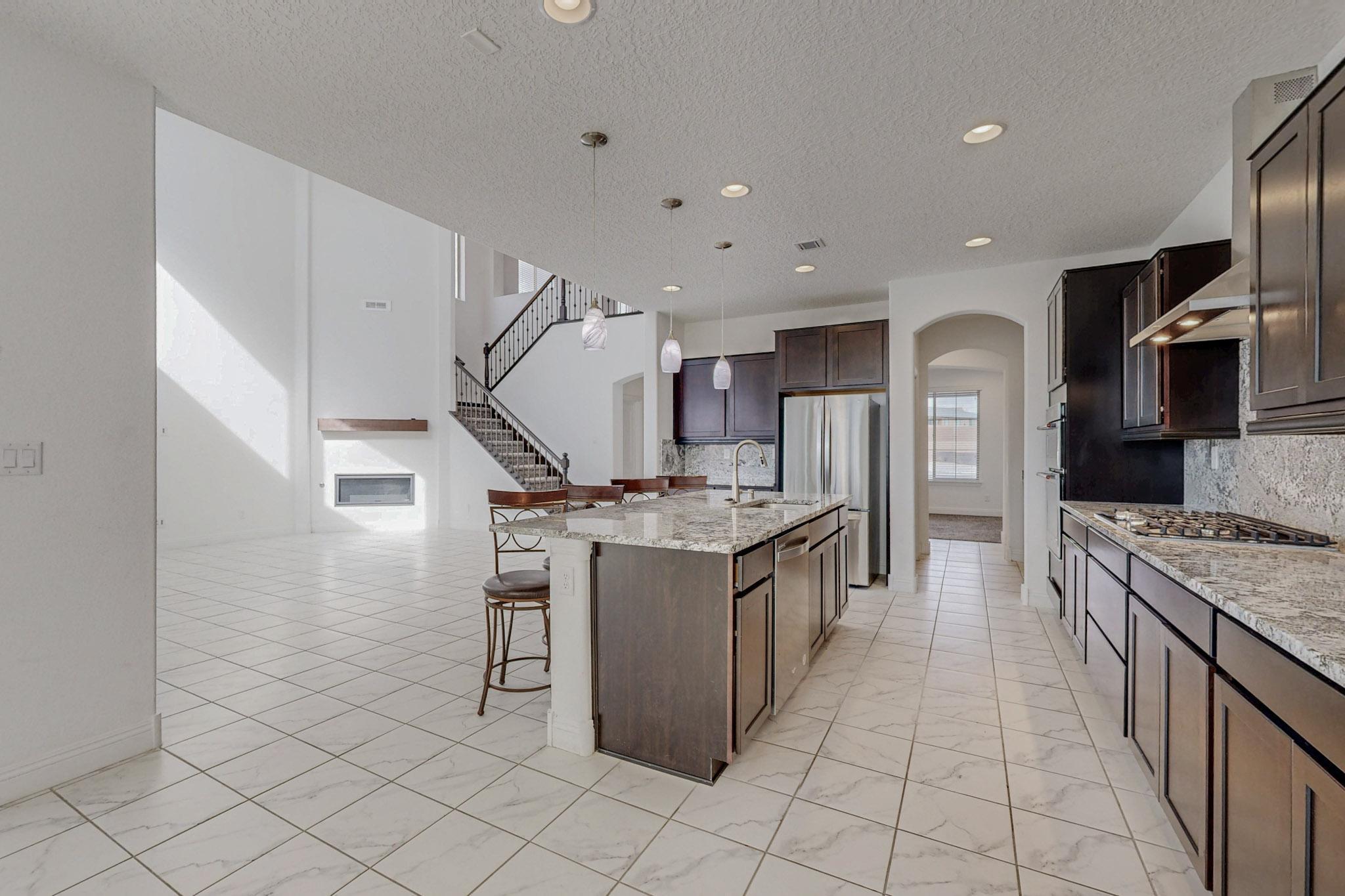 3108 YOLANDA Court NE