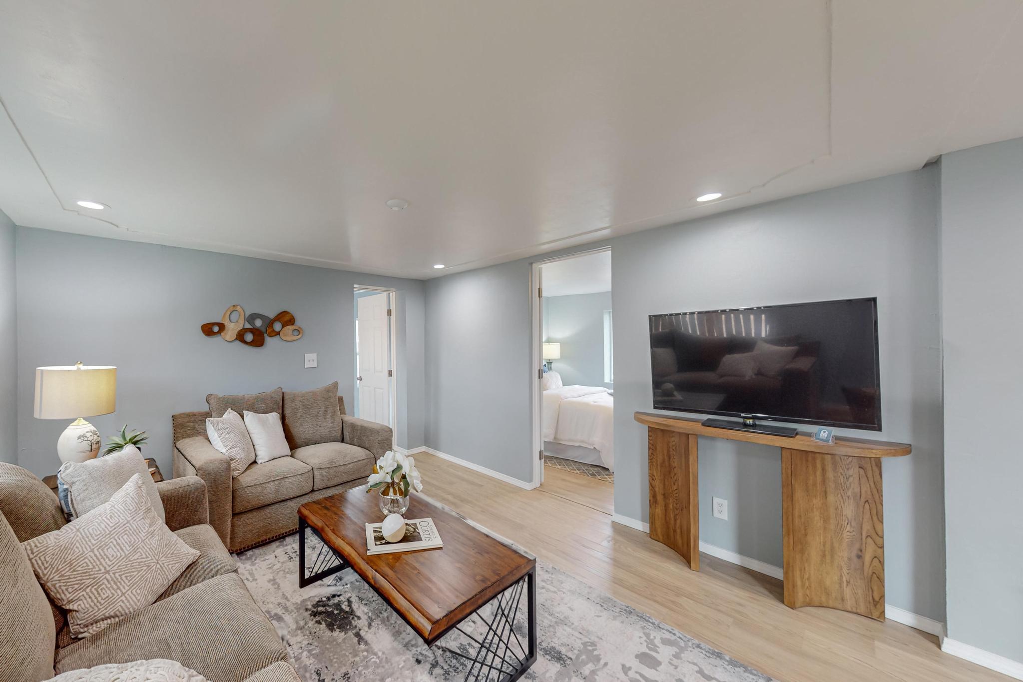 1448 GUTIERREZ Road