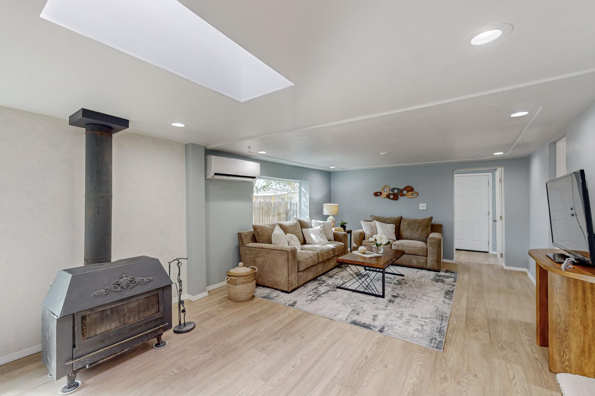 1448 GUTIERREZ Road