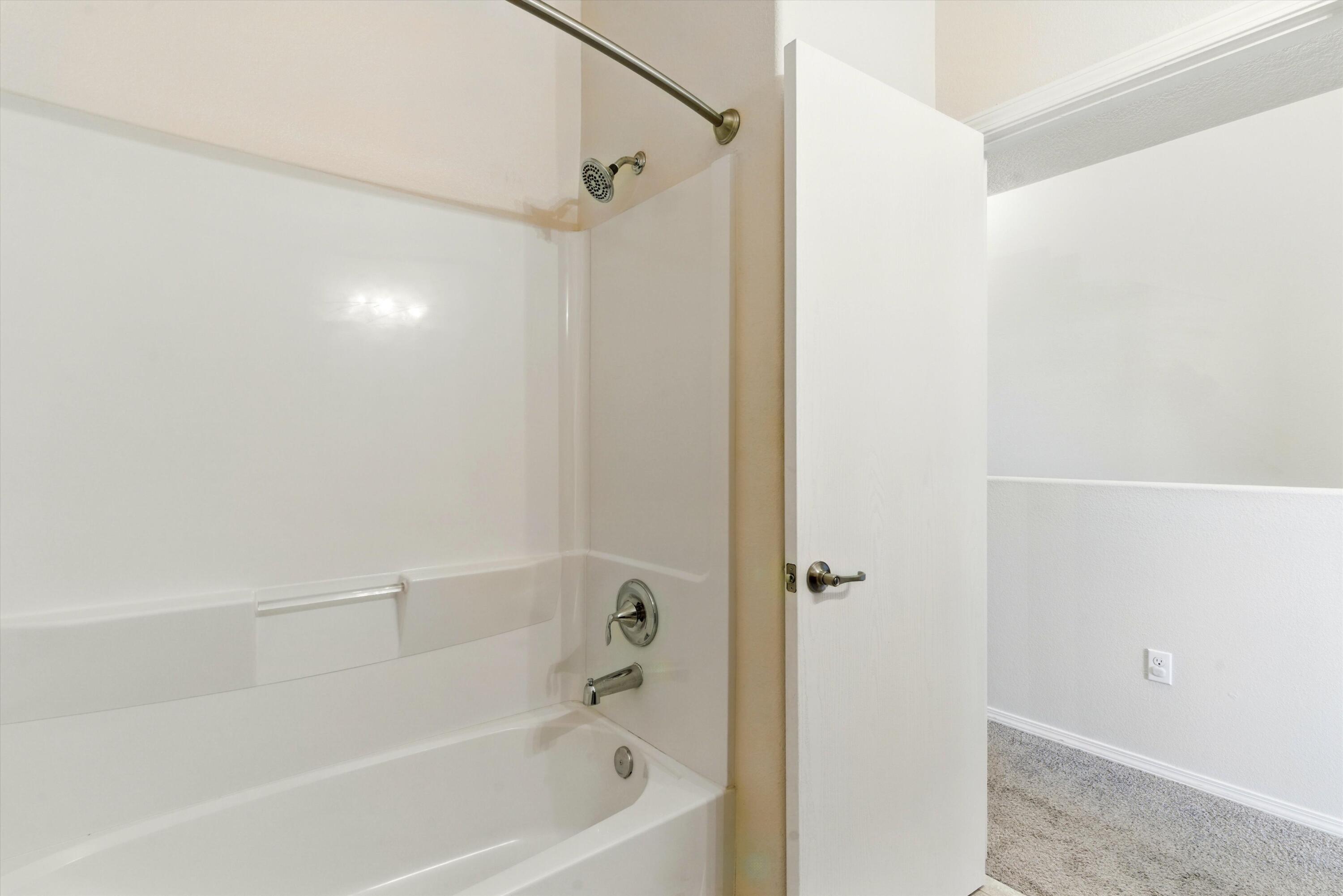 11020 FORT POINT Lane NE B