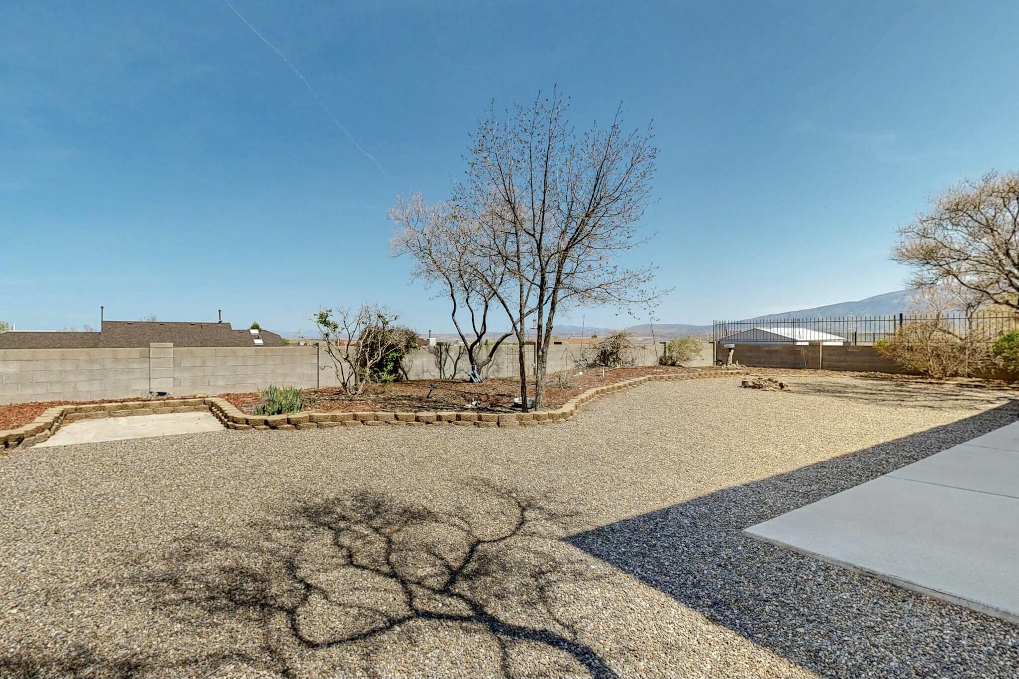 6825 AUGUSTA HILLS Drive NE