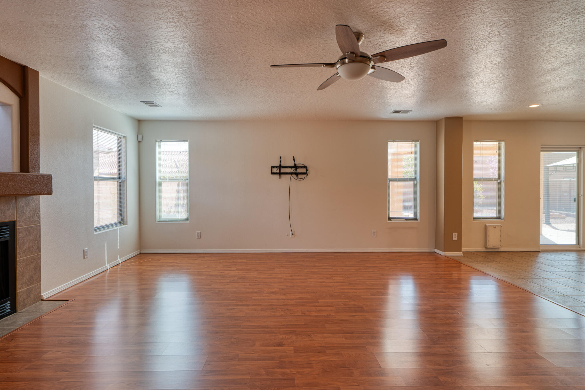 313 CALLE EVANGELINE