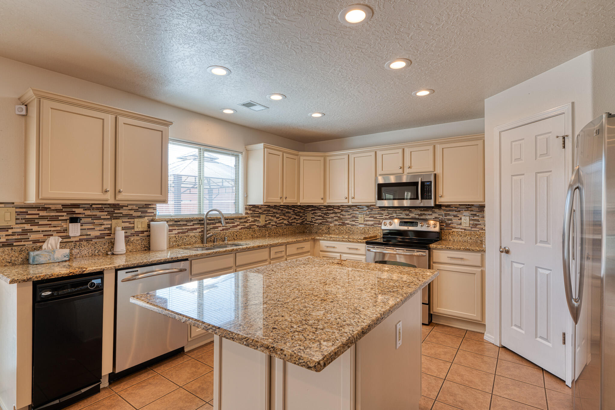 313 CALLE EVANGELINE