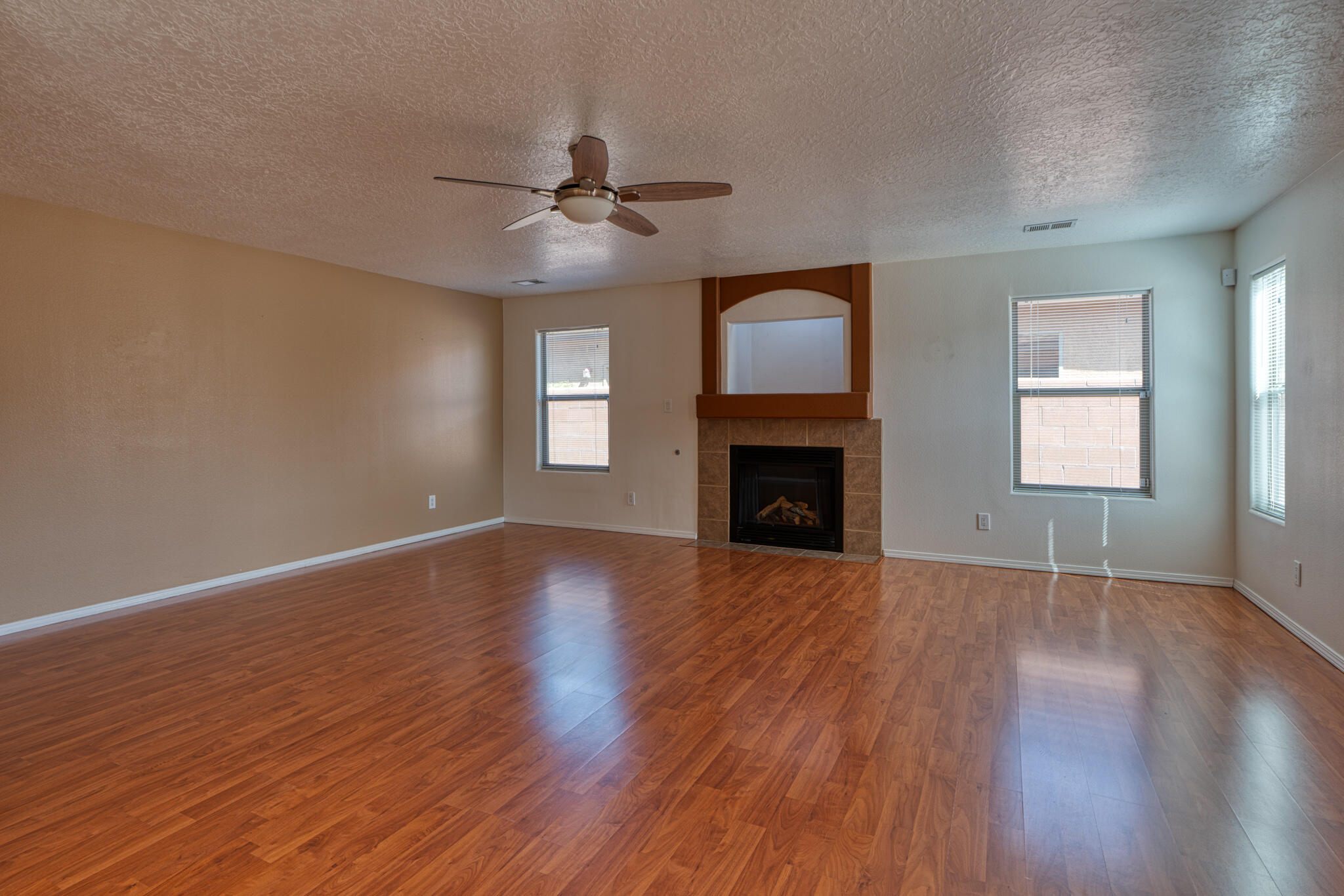313 CALLE EVANGELINE