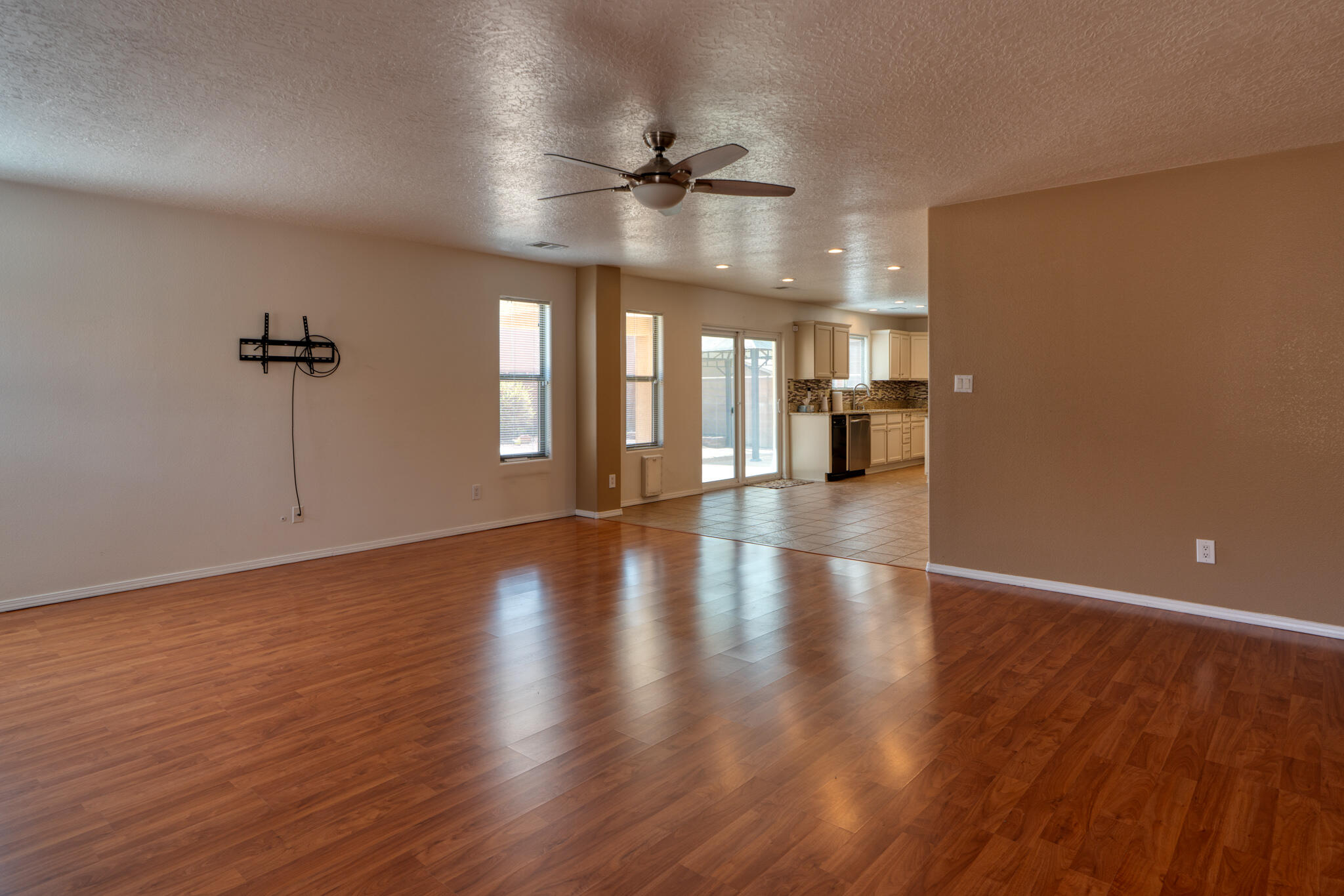 313 CALLE EVANGELINE