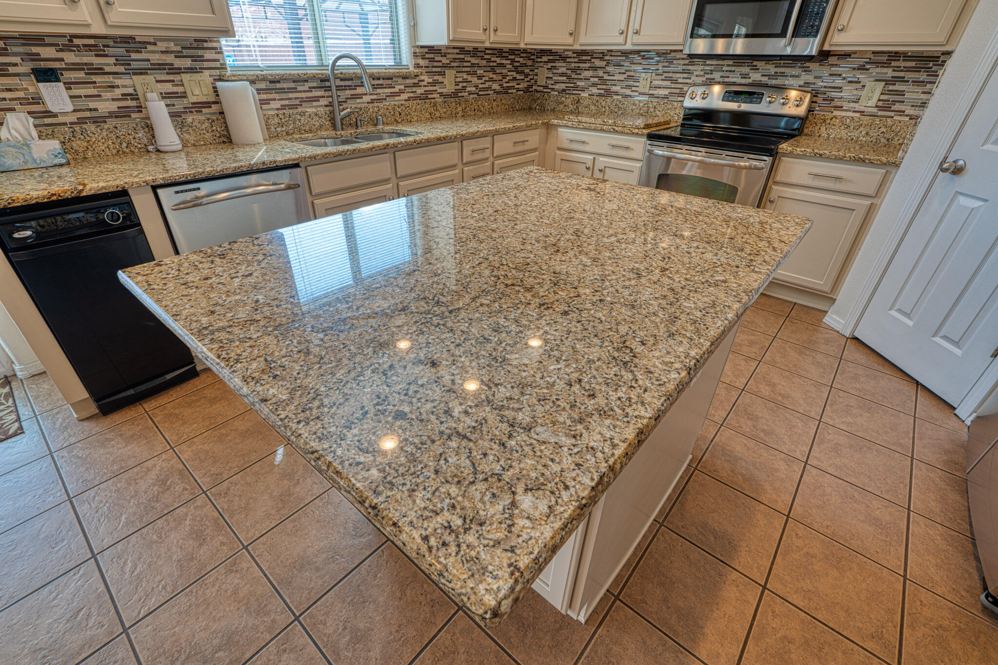 313 CALLE EVANGELINE