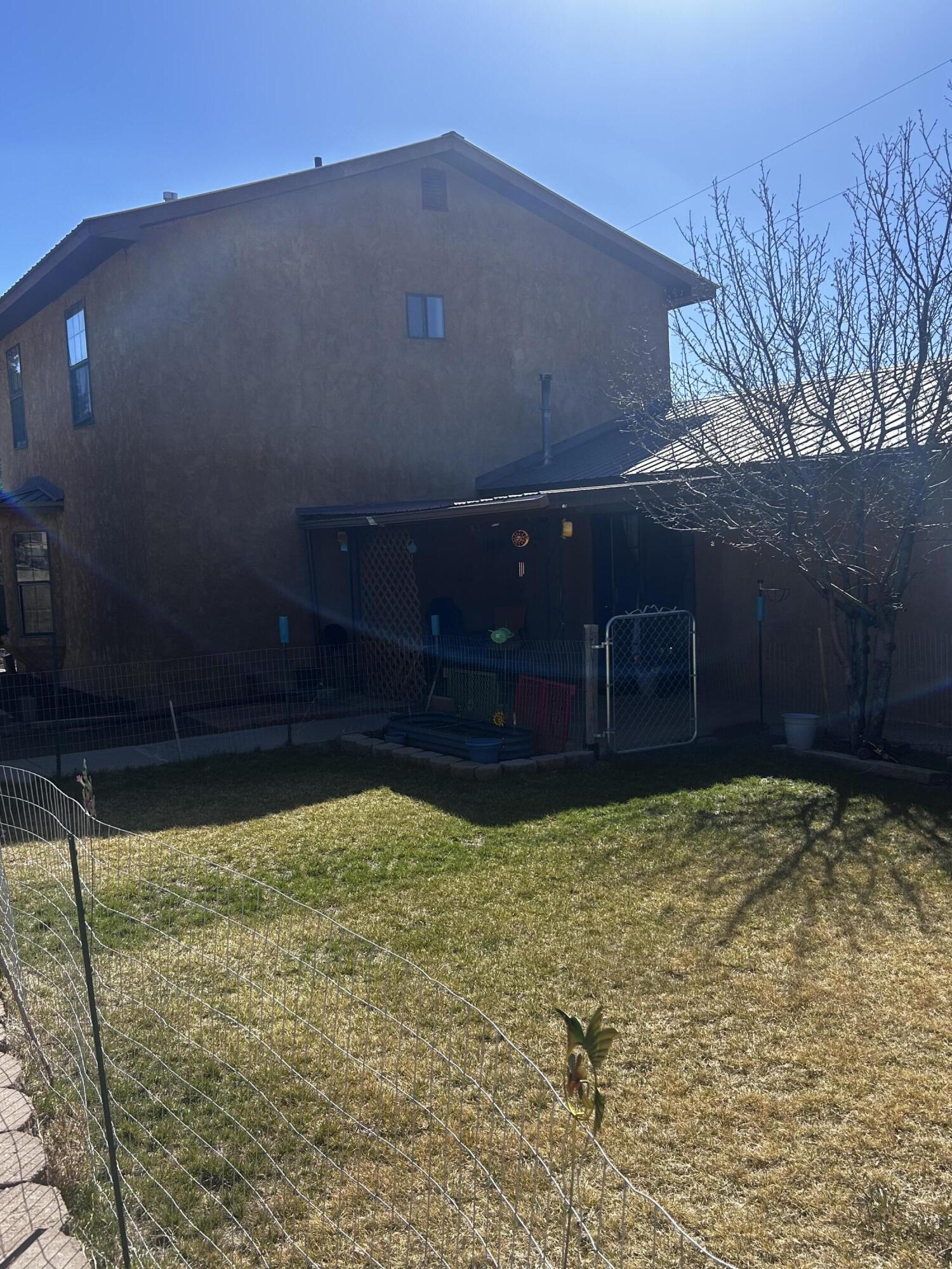 19 Pine Avenue