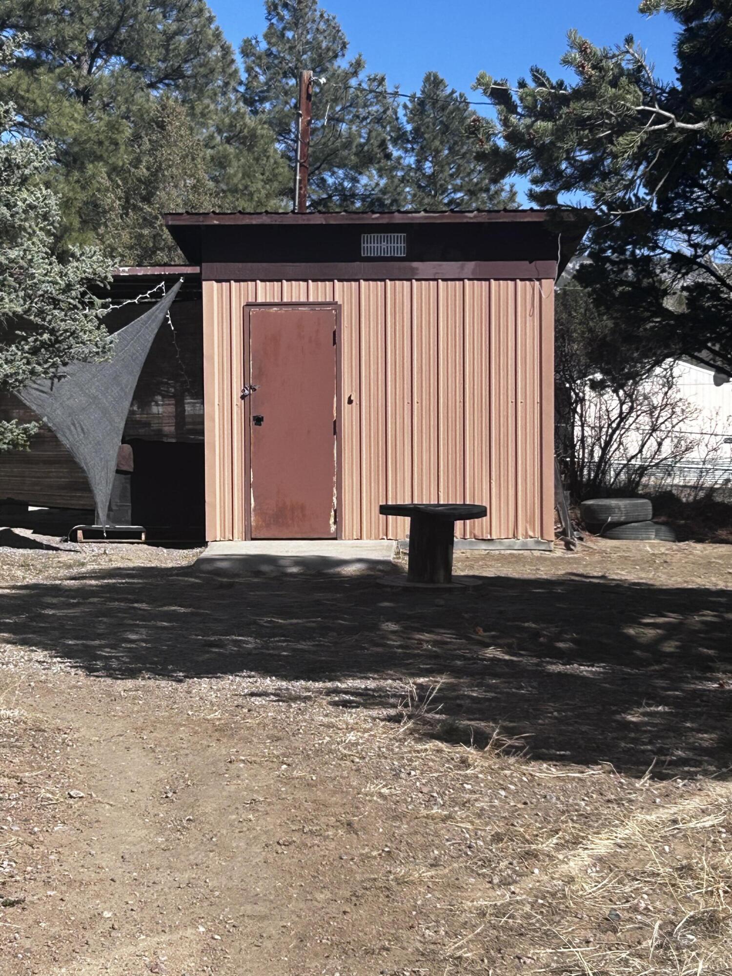 19 Pine Avenue