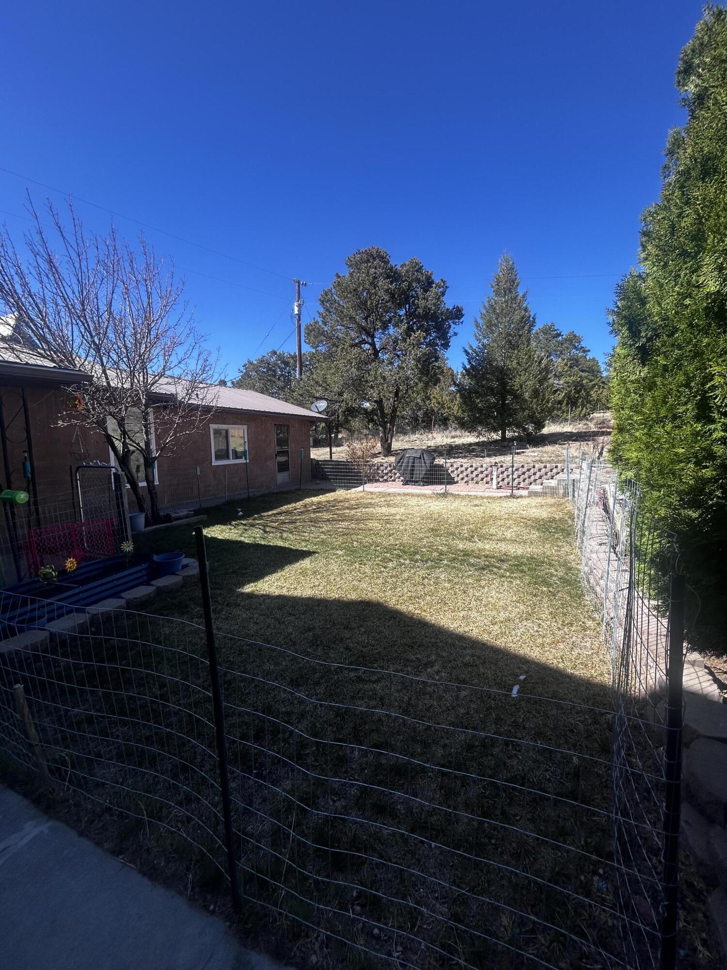 19 Pine Avenue