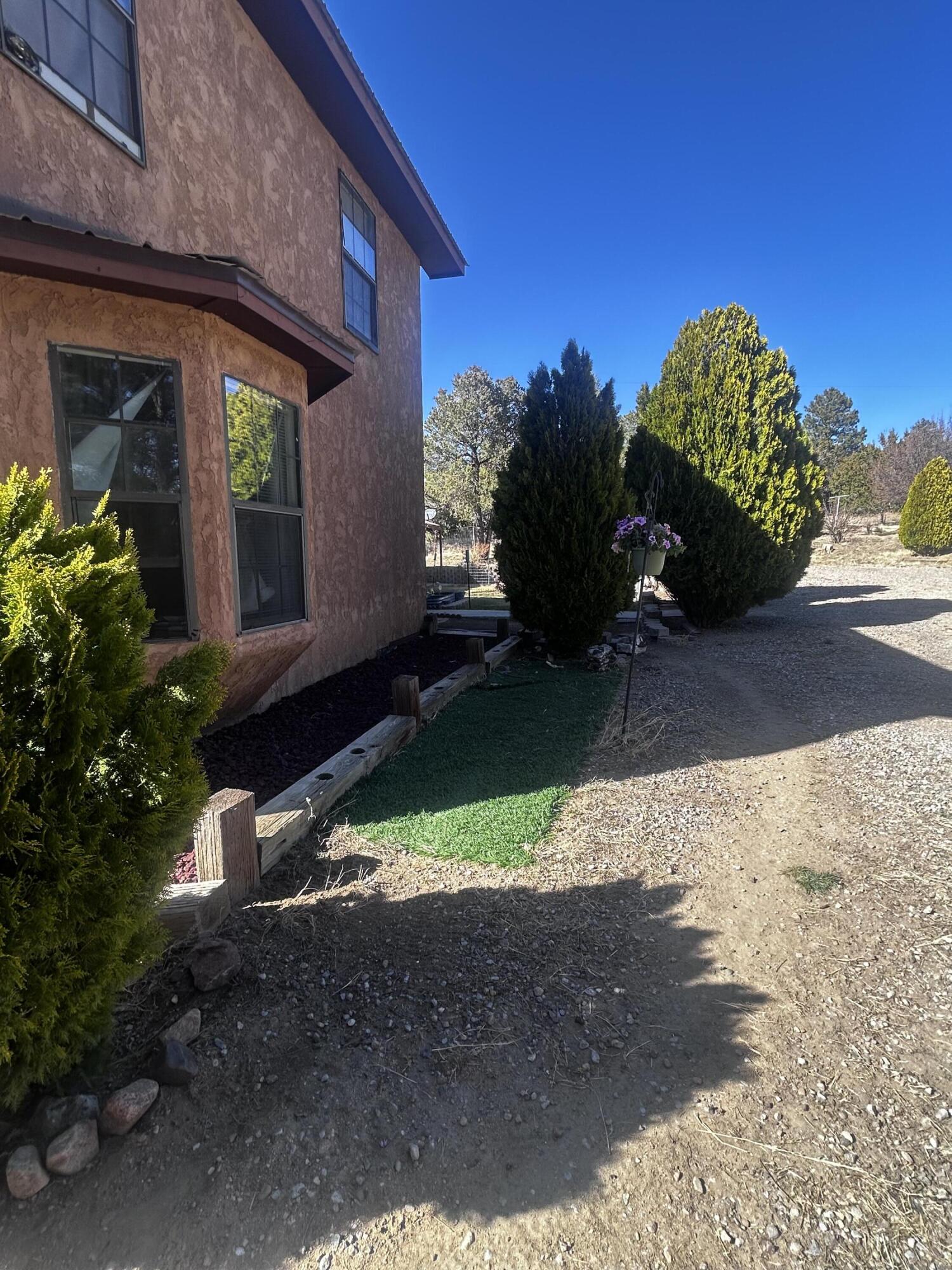 19 Pine Avenue