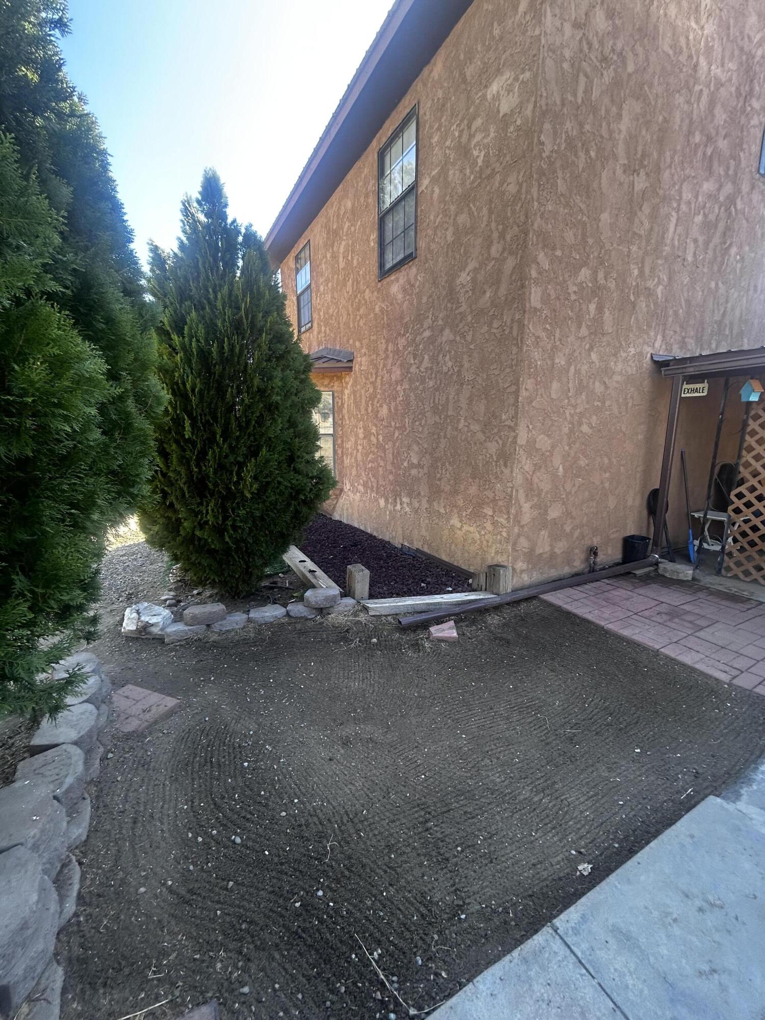 19 Pine Avenue
