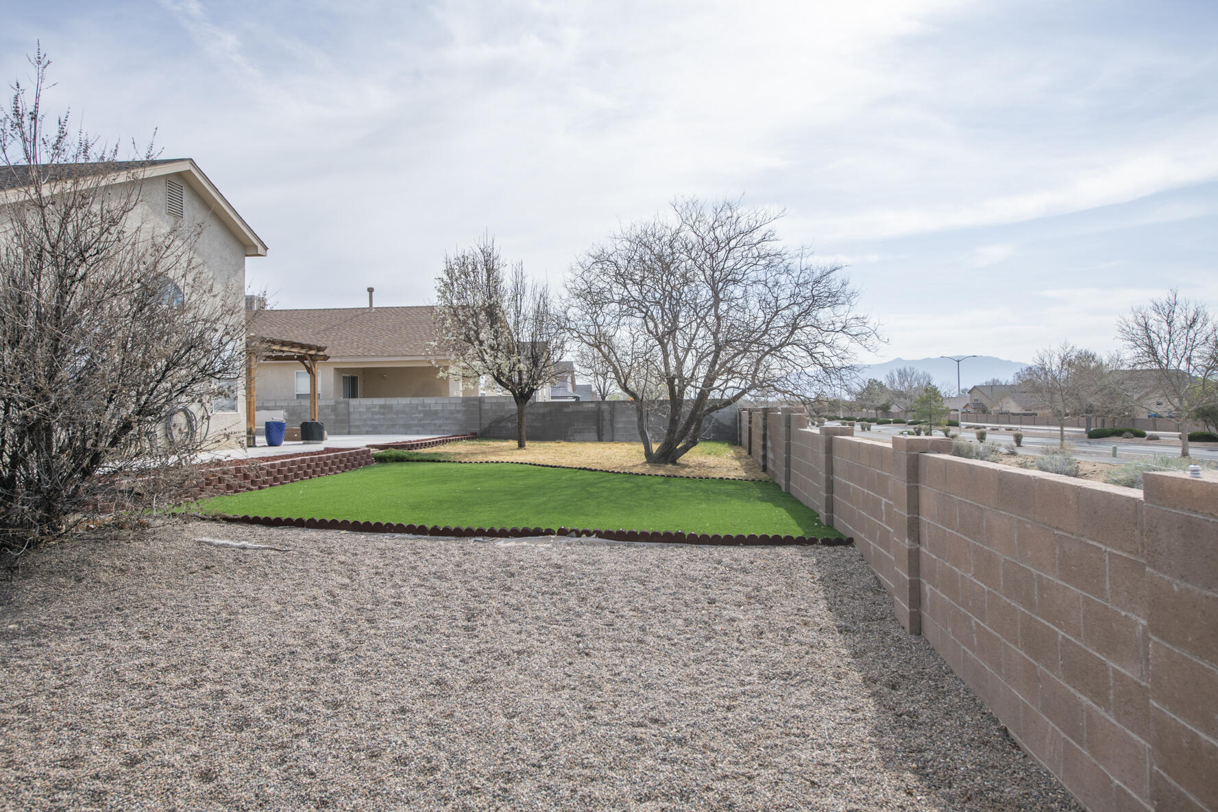 800 OCATE MEADOWS Drive