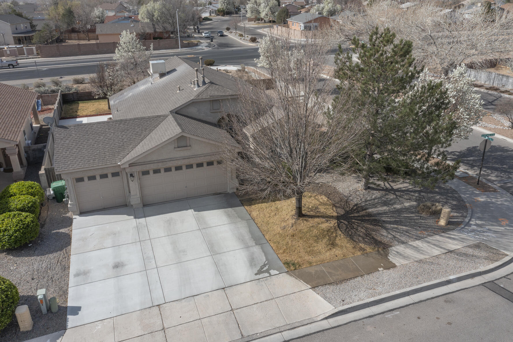 800 OCATE MEADOWS Drive