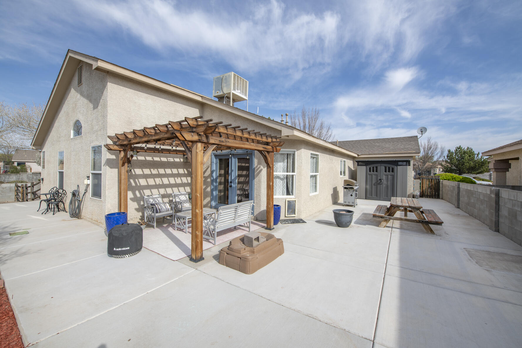 800 OCATE MEADOWS Drive
