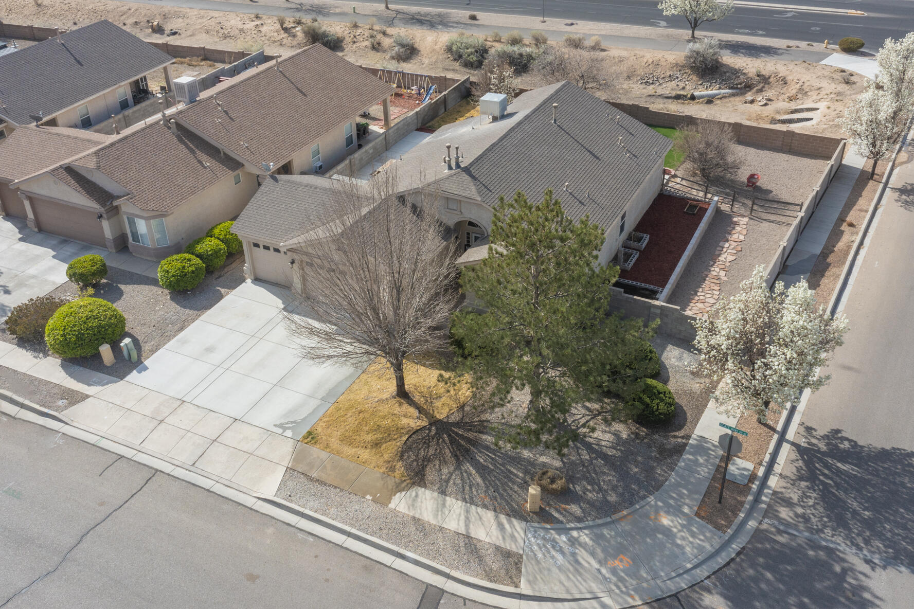 800 OCATE MEADOWS Drive