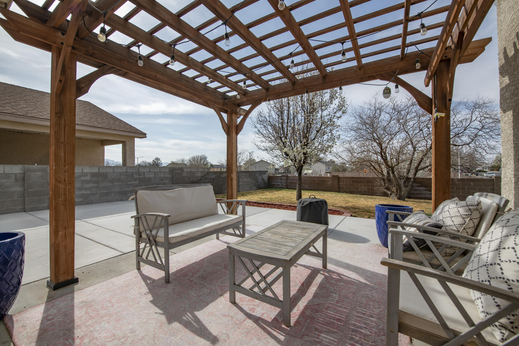 800 OCATE MEADOWS Drive