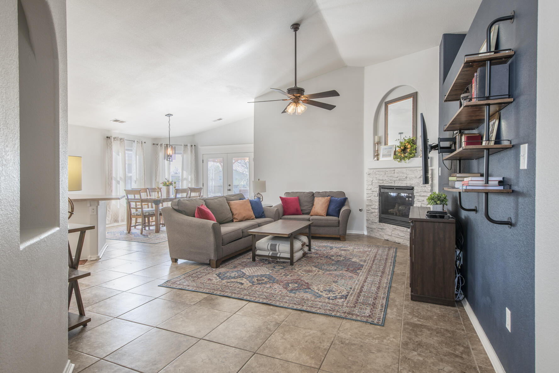 800 OCATE MEADOWS Drive