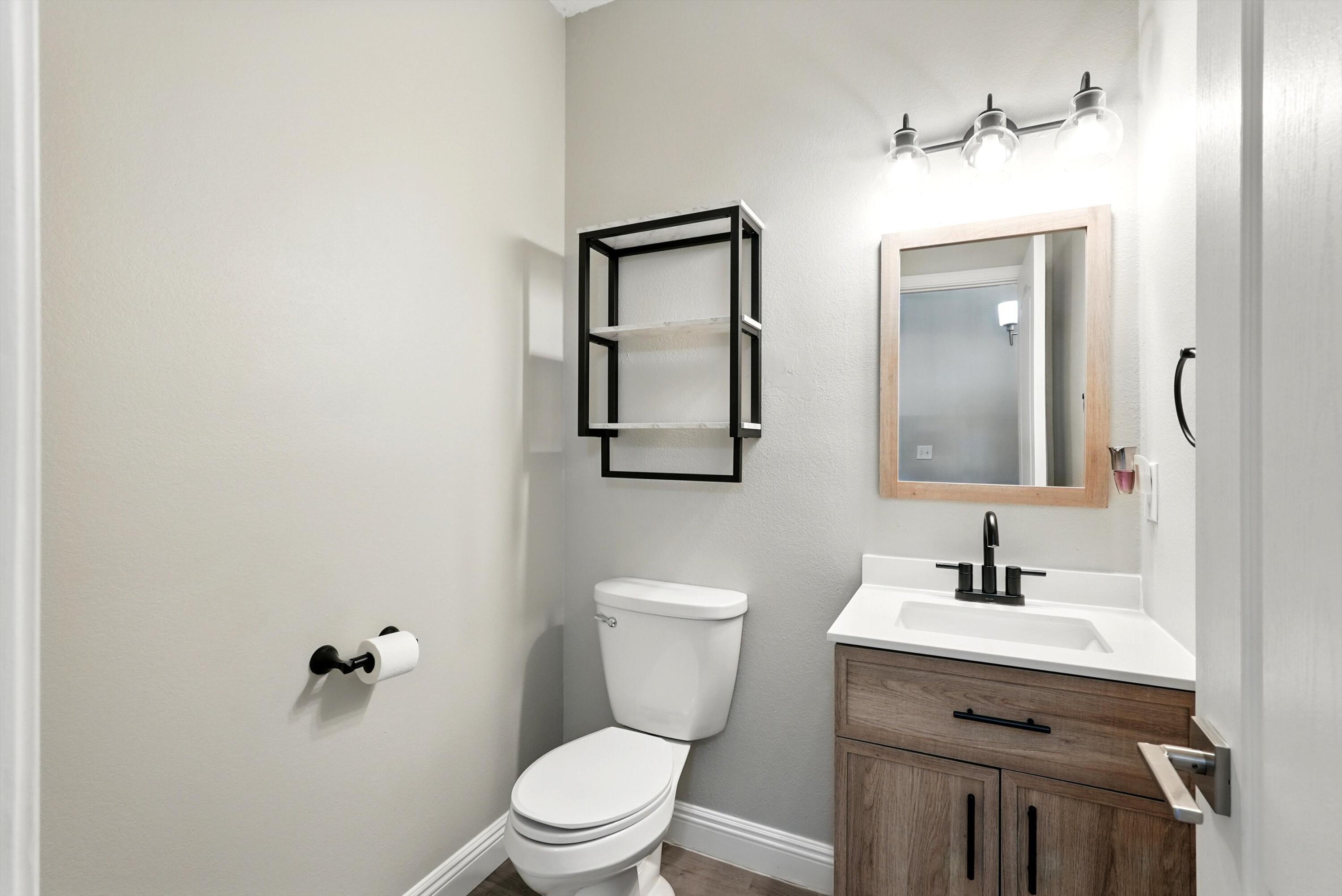 7327 Hearthstone Road NW