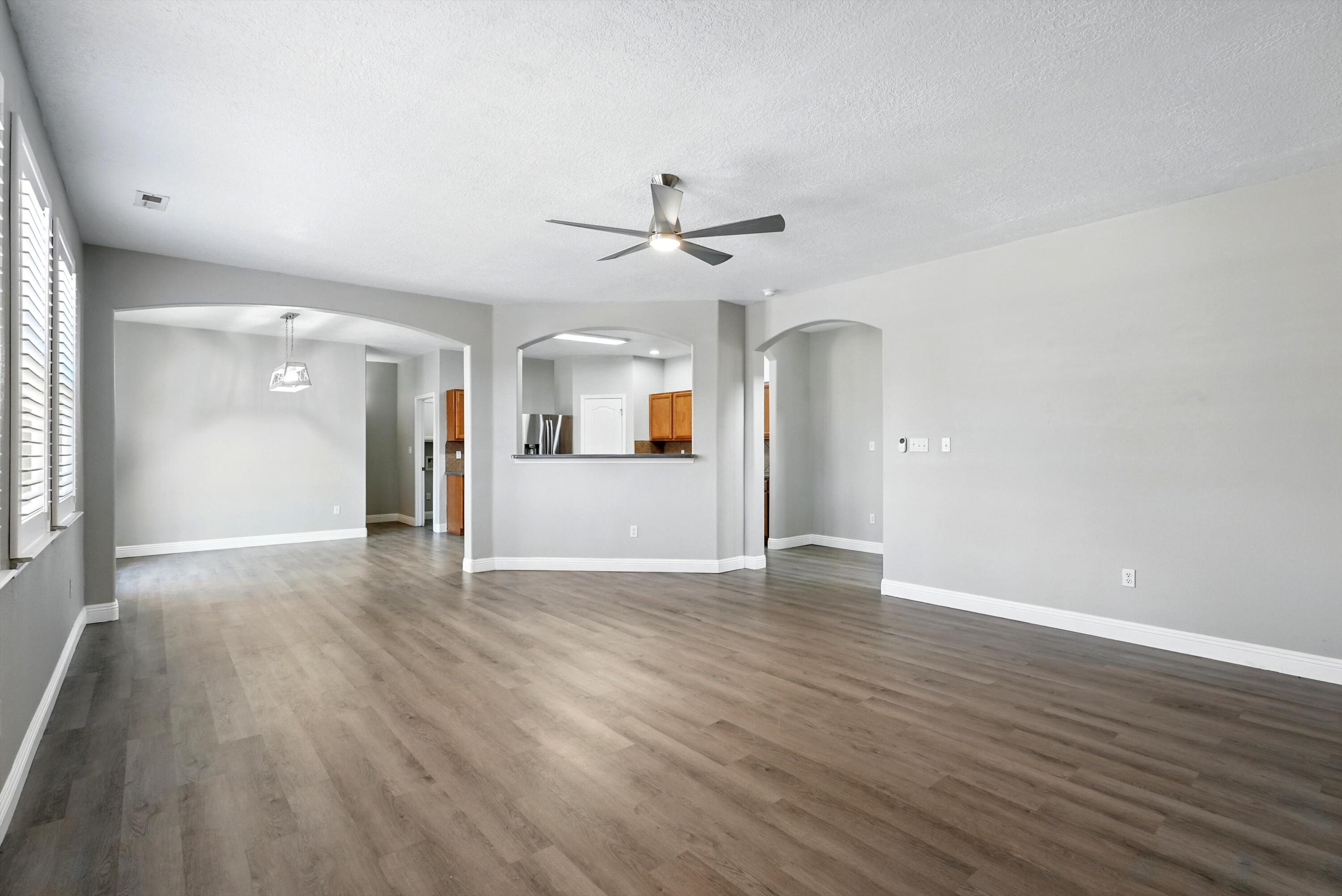 7327 Hearthstone Road NW