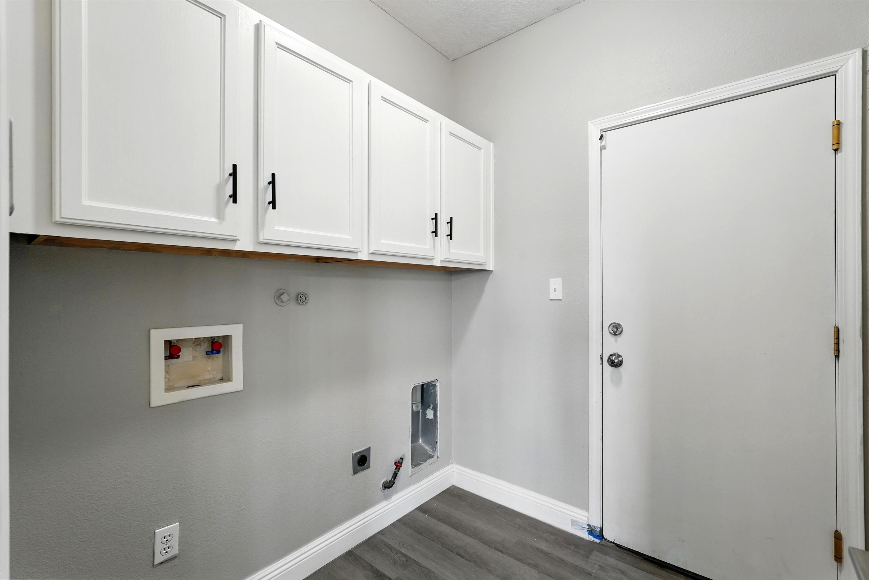 7327 Hearthstone Road NW