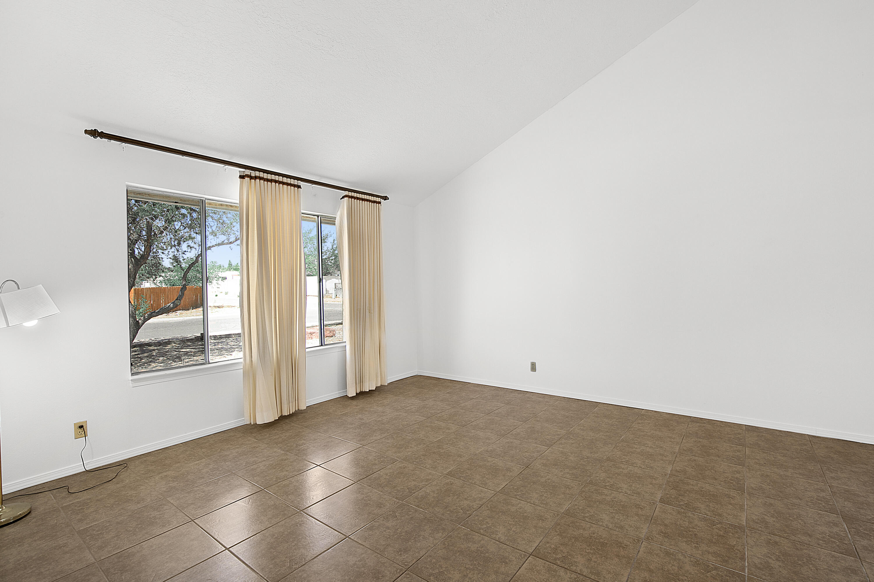 317 BALDWIN Avenue