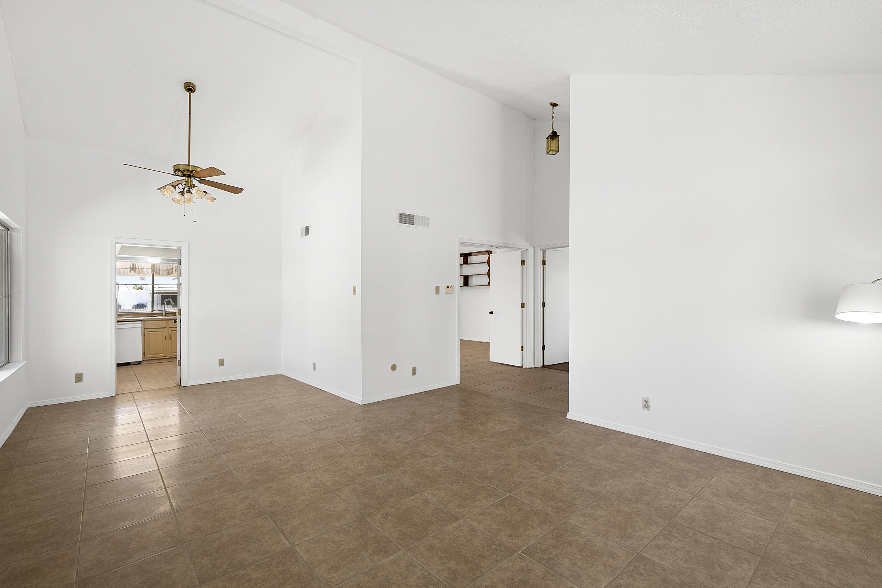 317 BALDWIN Avenue