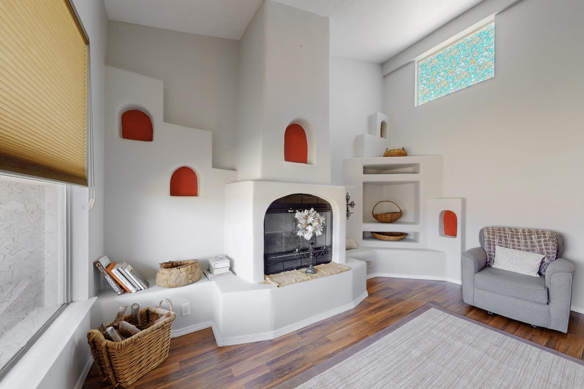 622 EASTLAKE Drive SE