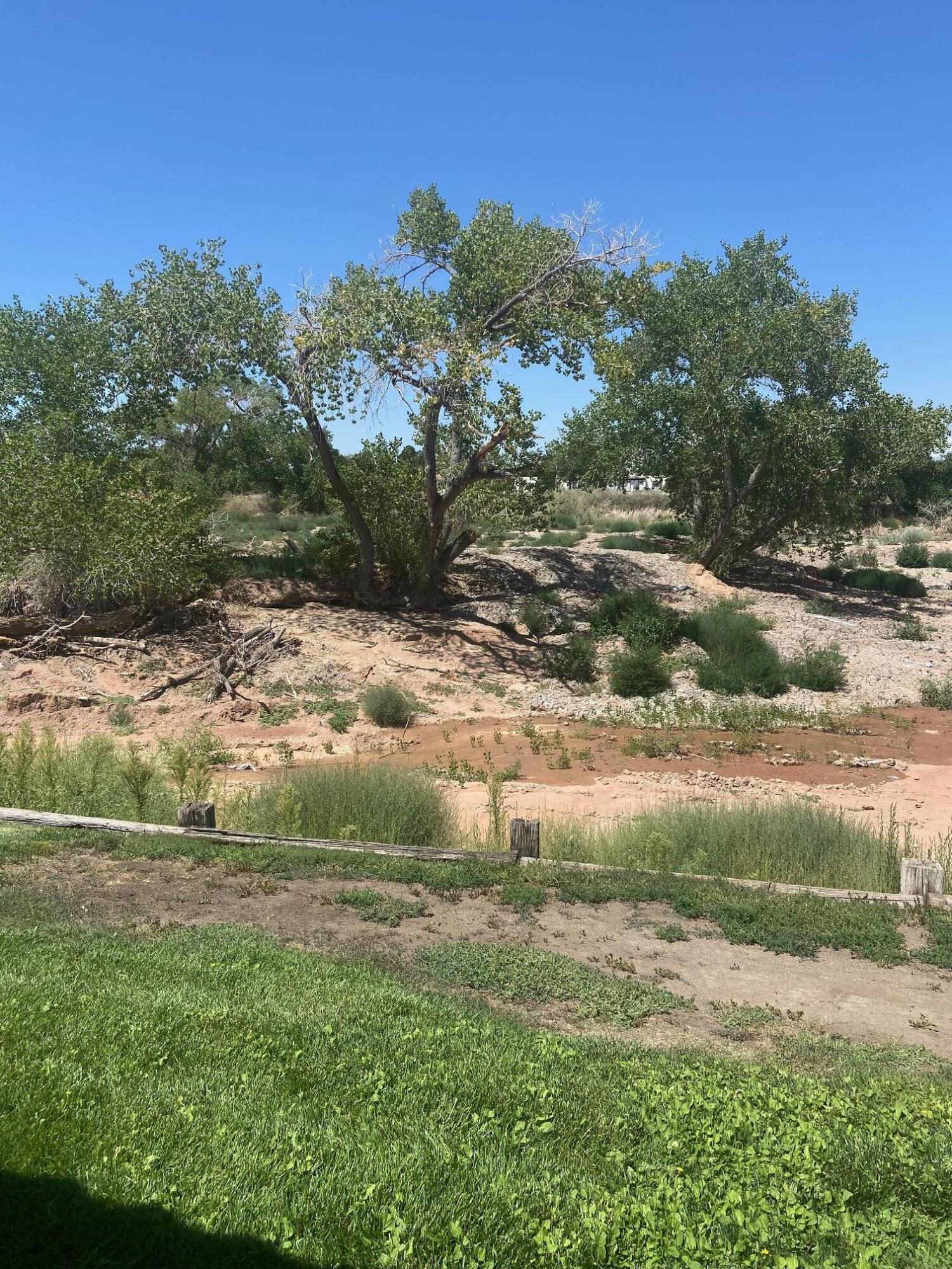 622 EASTLAKE Drive SE