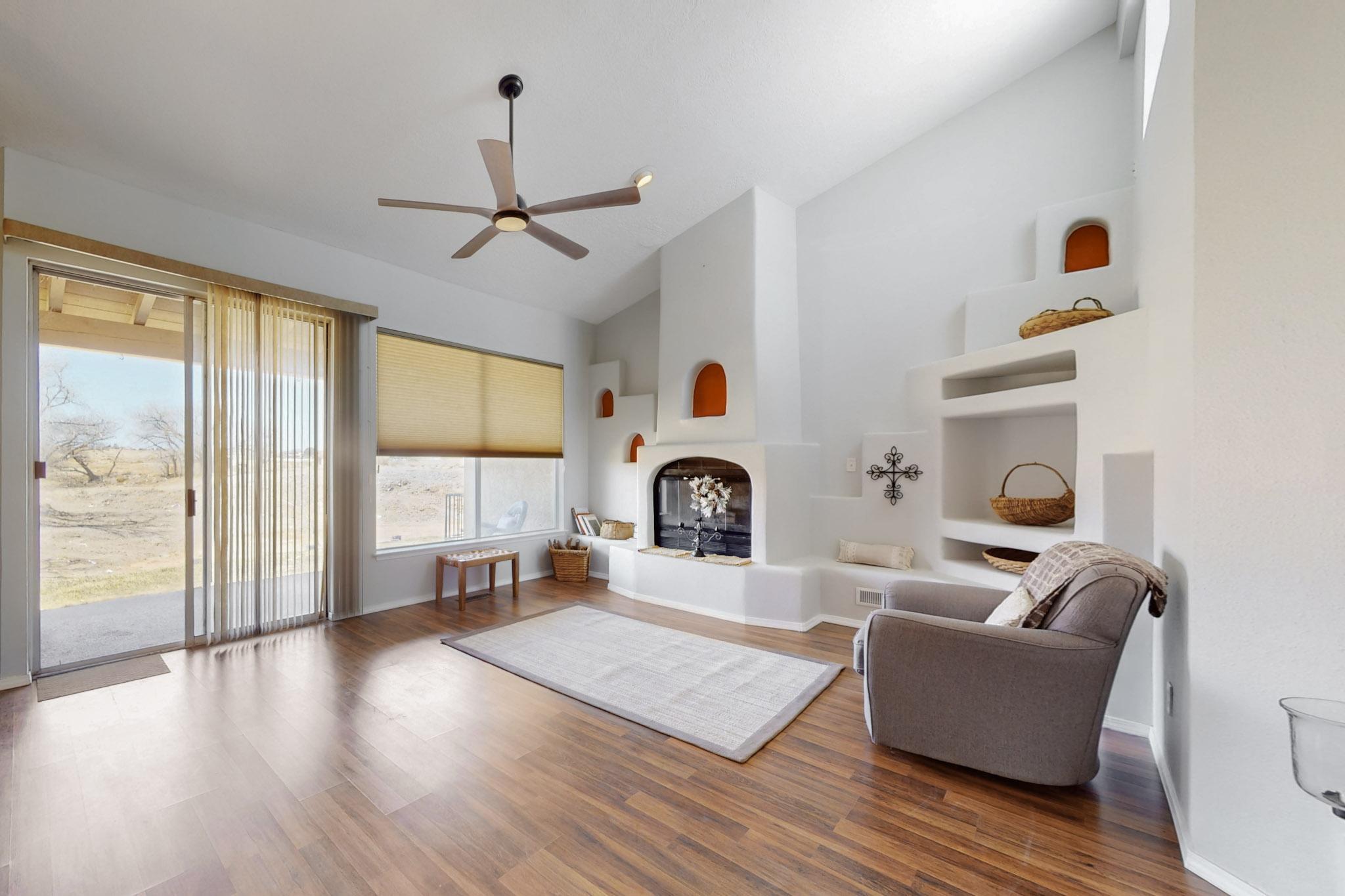 622 EASTLAKE Drive SE