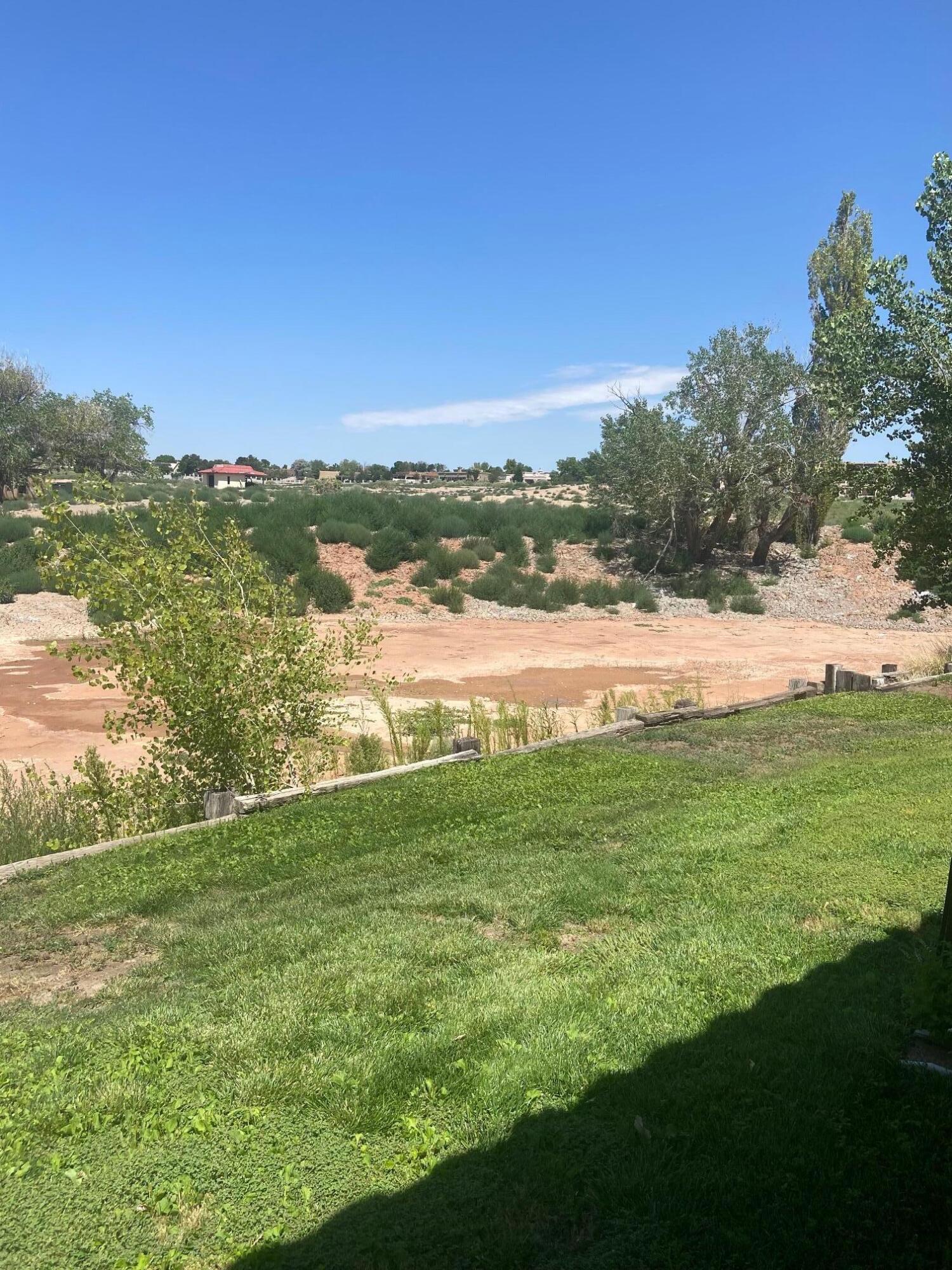 622 EASTLAKE Drive SE