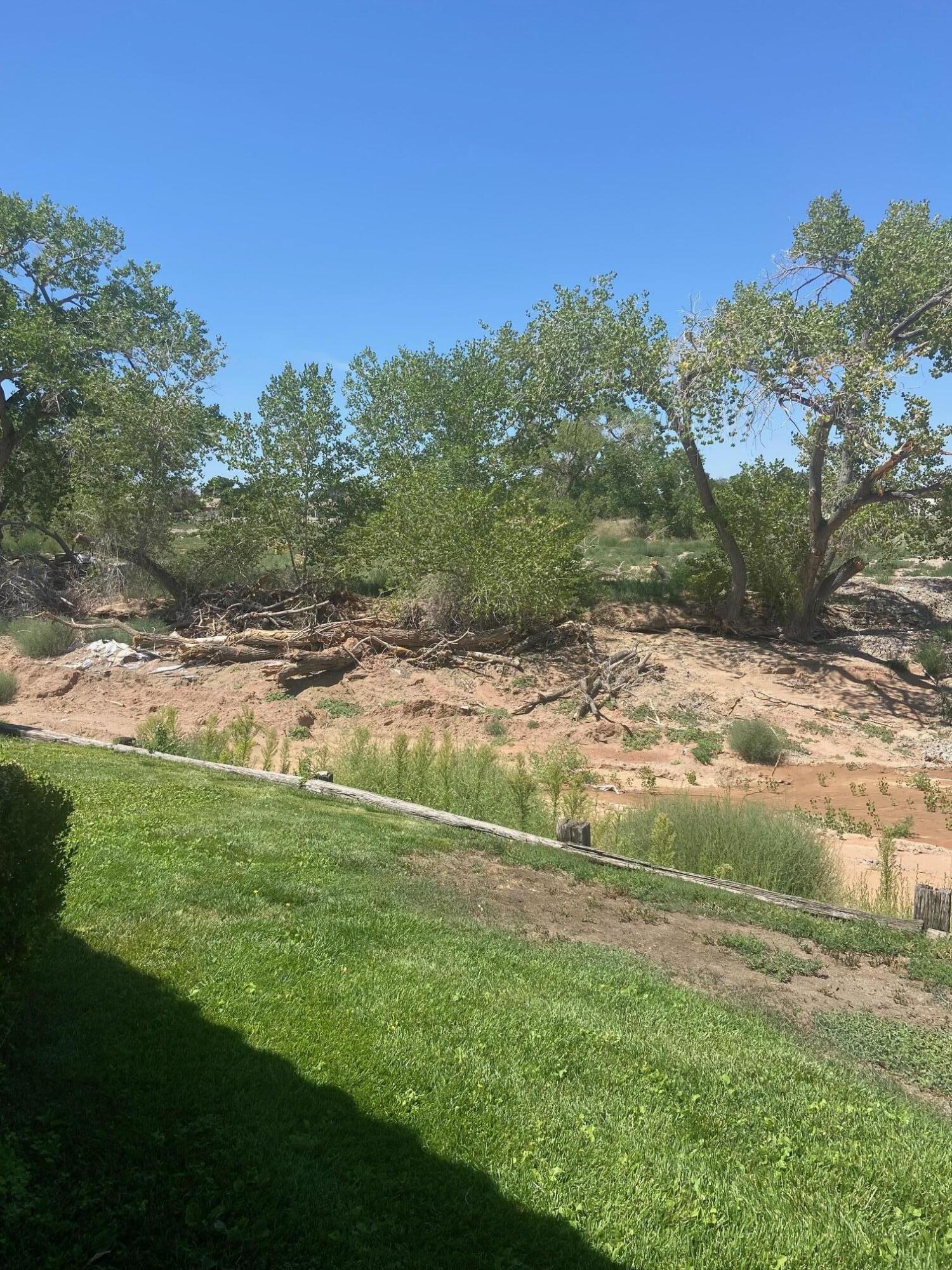 622 EASTLAKE Drive SE