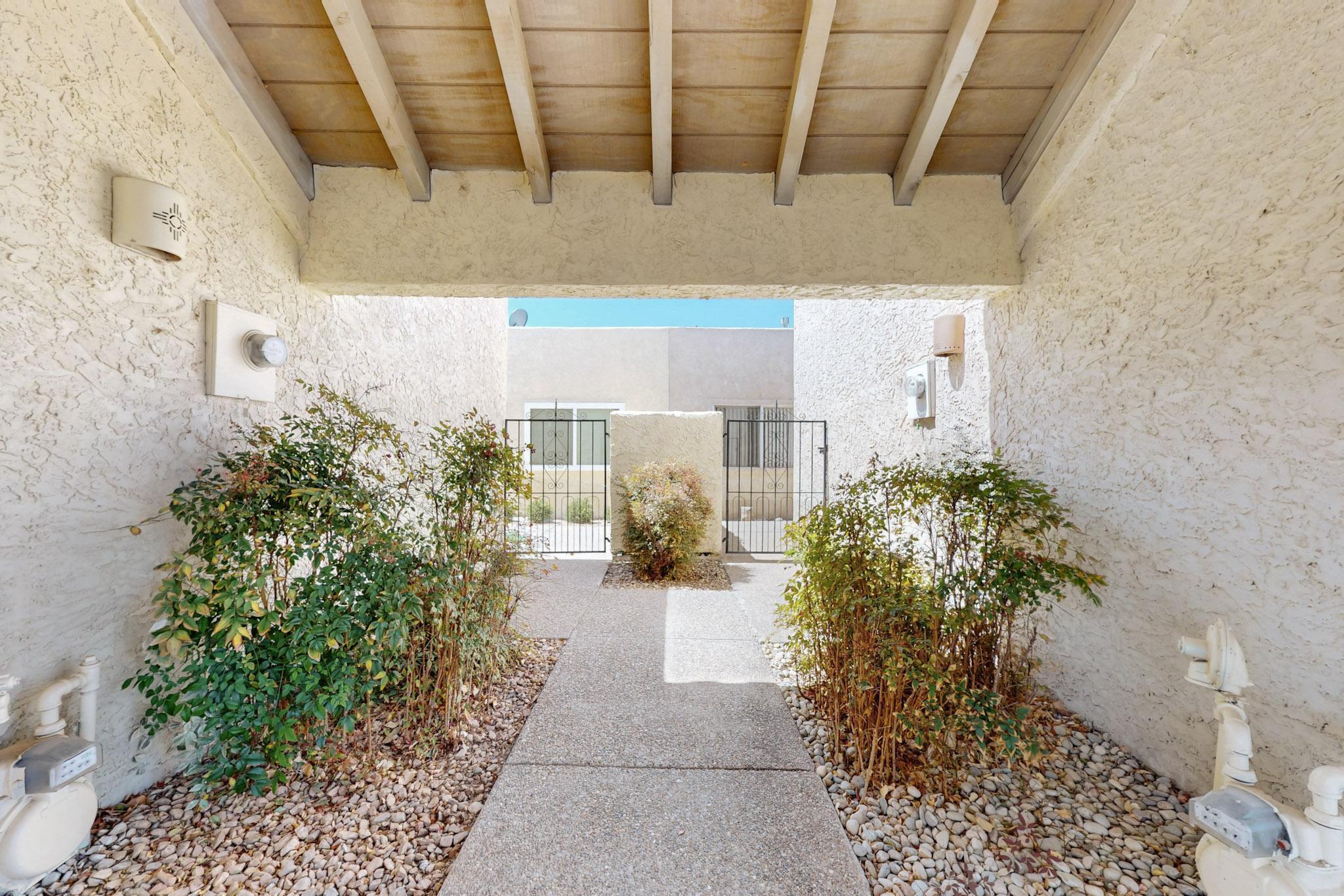 622 EASTLAKE Drive SE