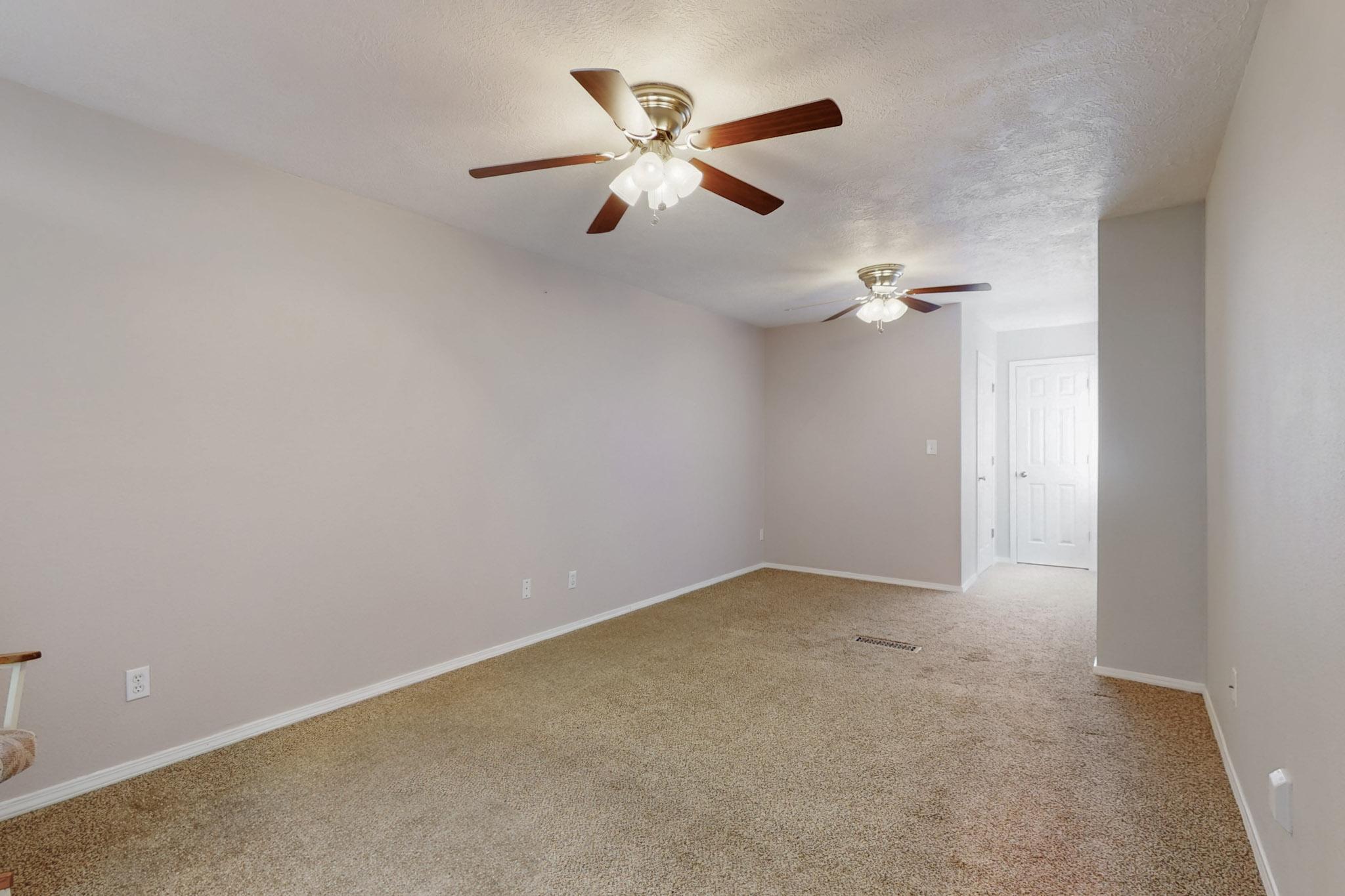 622 EASTLAKE Drive SE