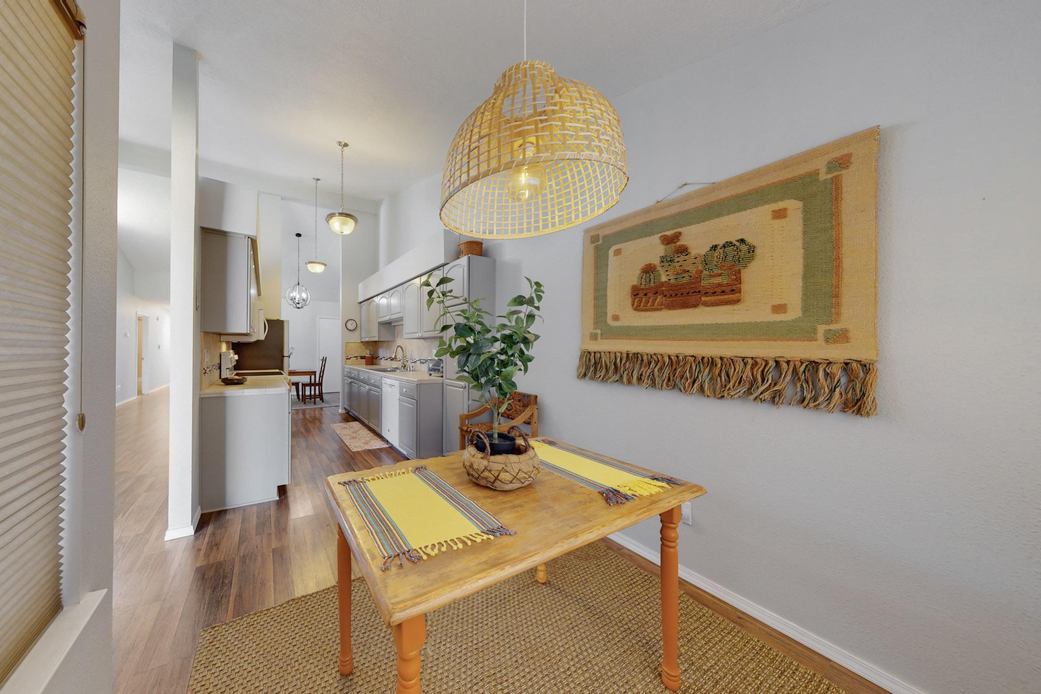 622 EASTLAKE Drive SE