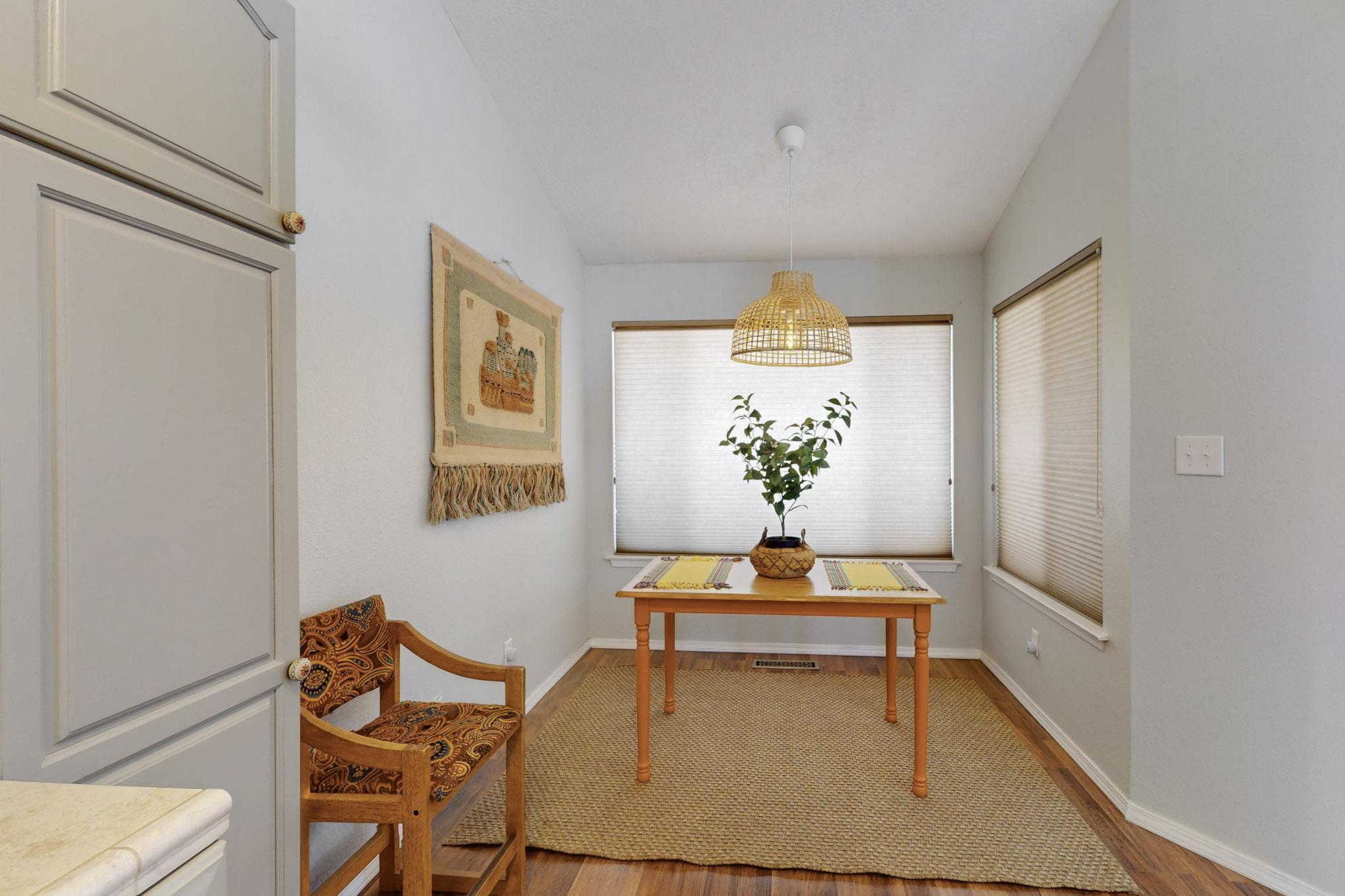 622 EASTLAKE Drive SE