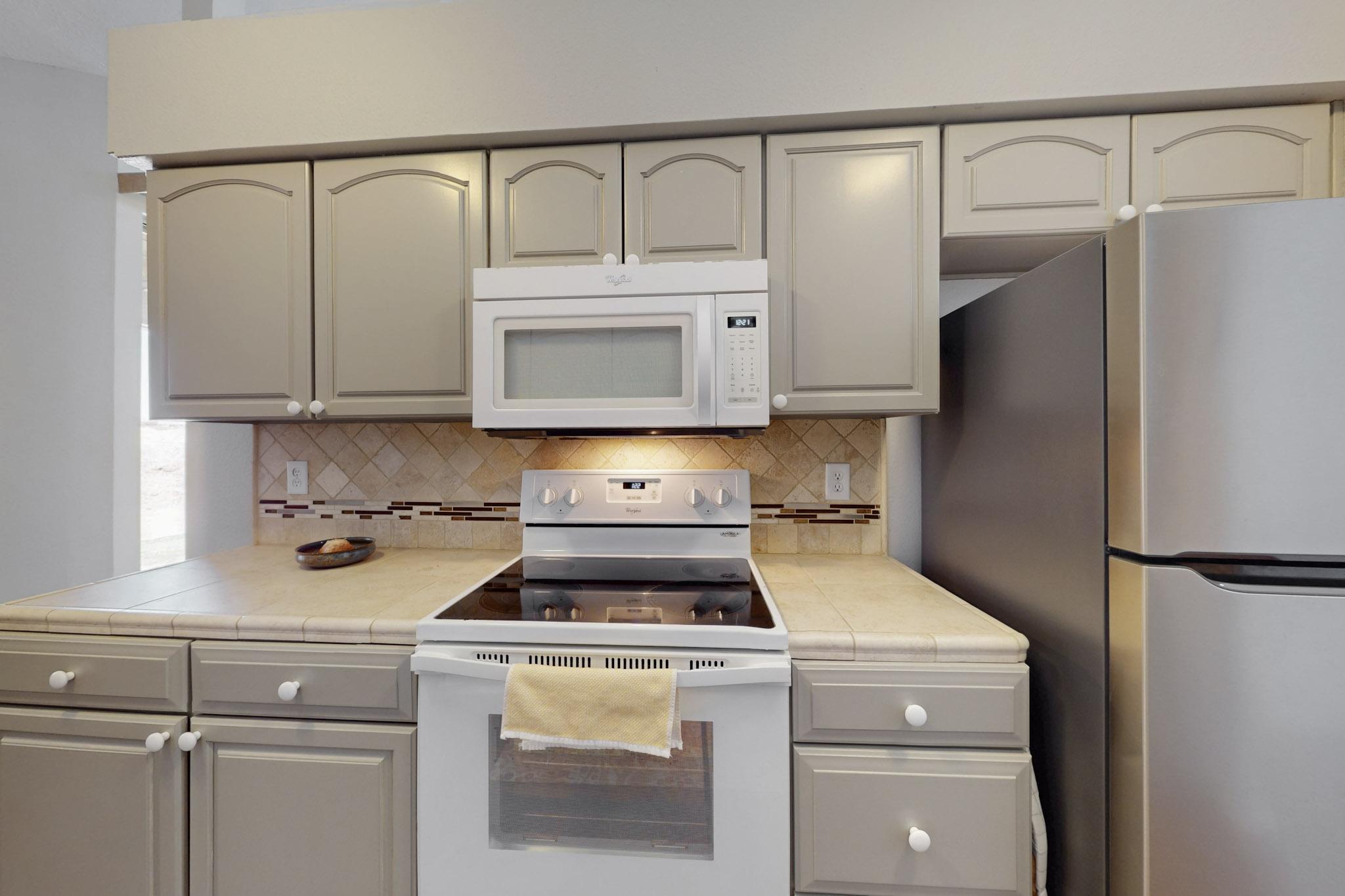 622 EASTLAKE Drive SE