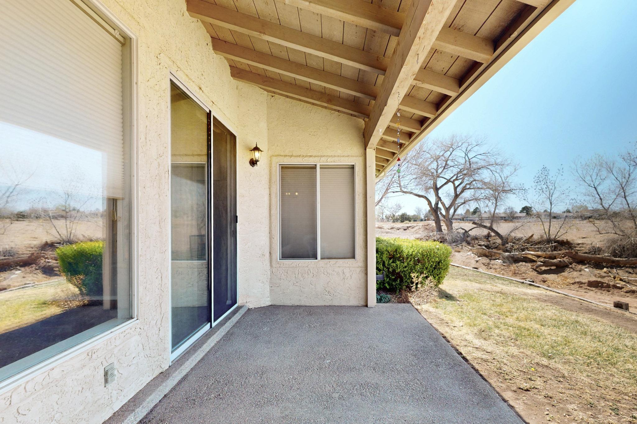 622 EASTLAKE Drive SE