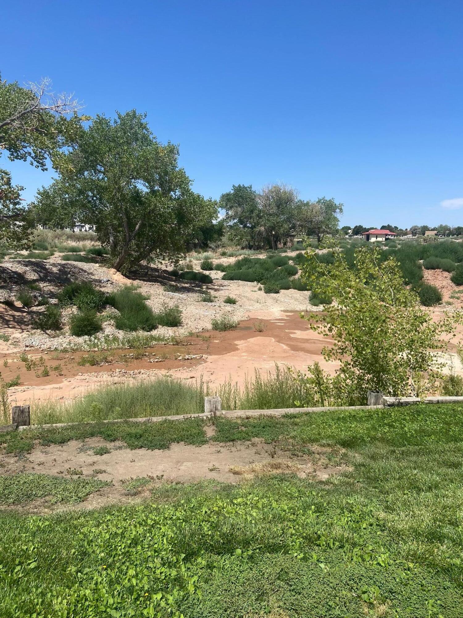 622 EASTLAKE Drive SE