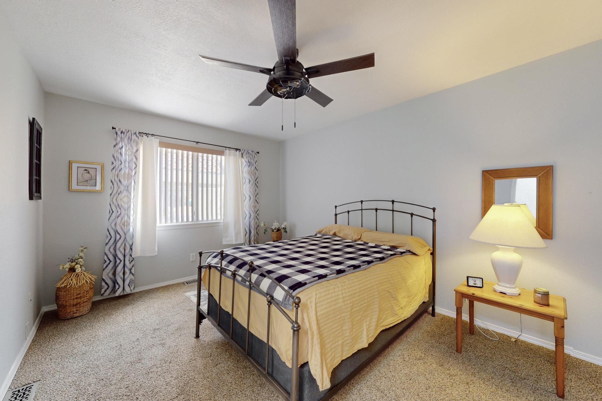 622 EASTLAKE Drive SE