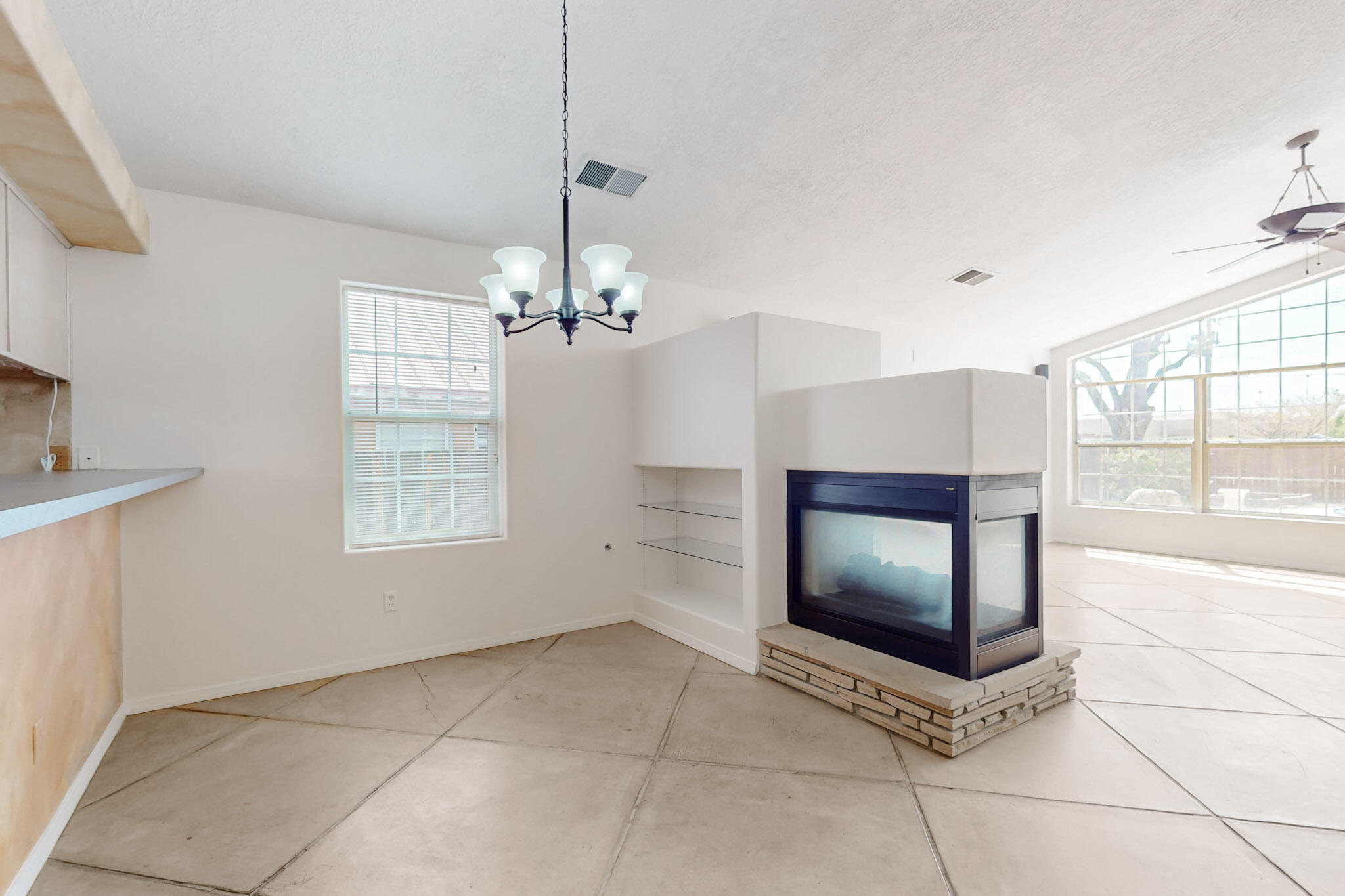 5912 GRAN QUIVIRA Road NW