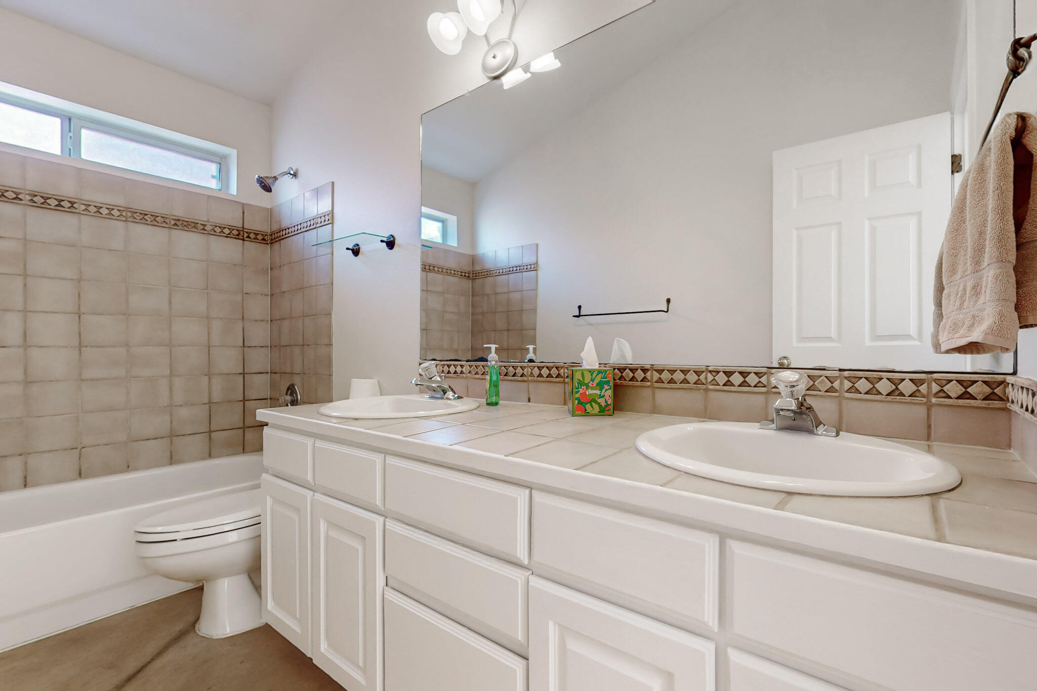 5912 GRAN QUIVIRA Road NW