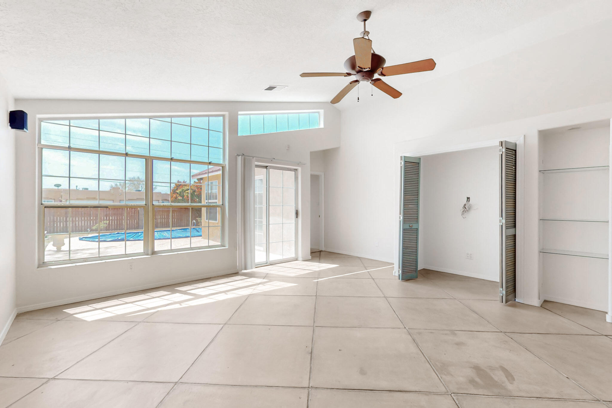 5912 GRAN QUIVIRA Road NW