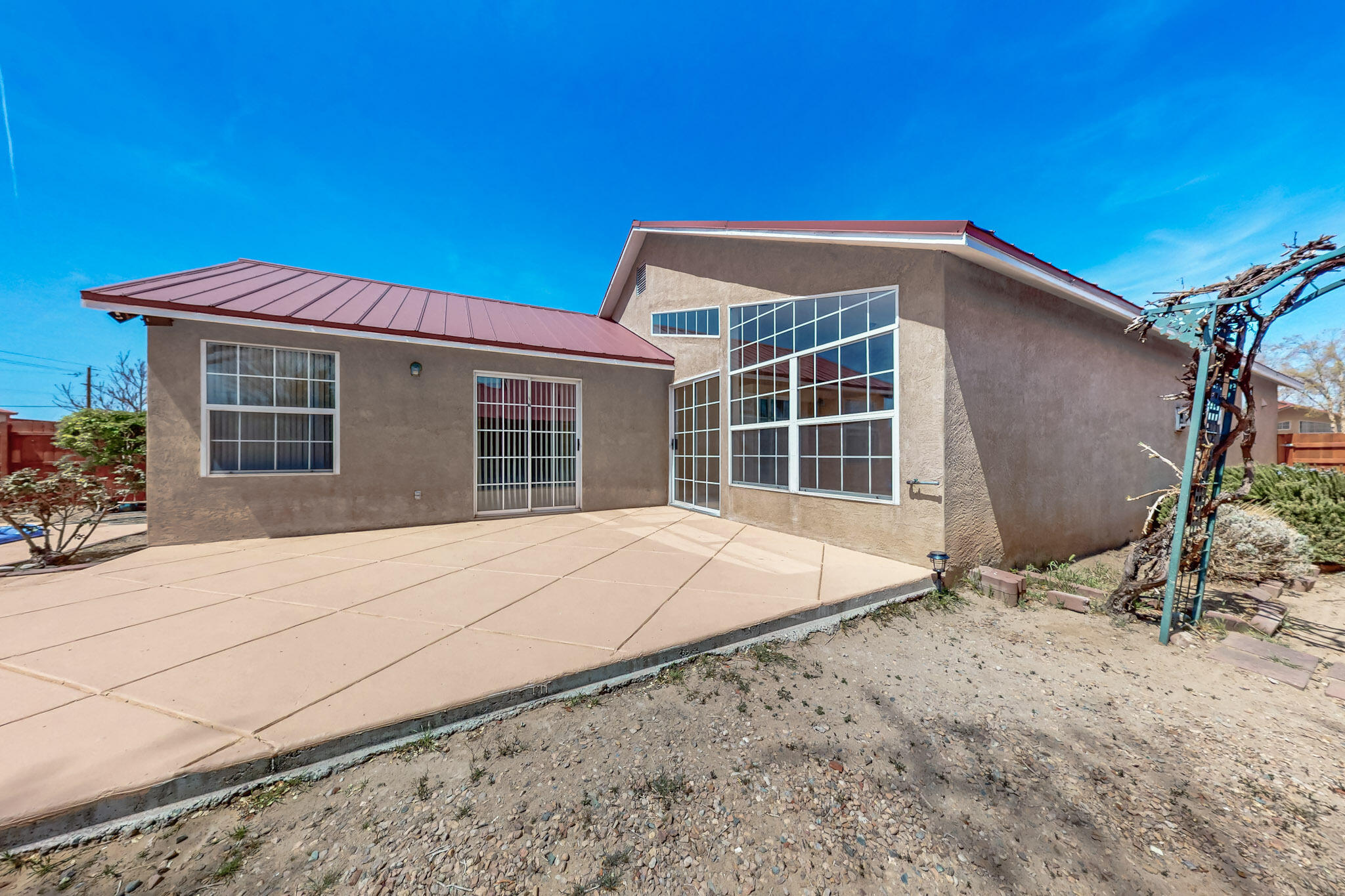 5912 GRAN QUIVIRA Road NW