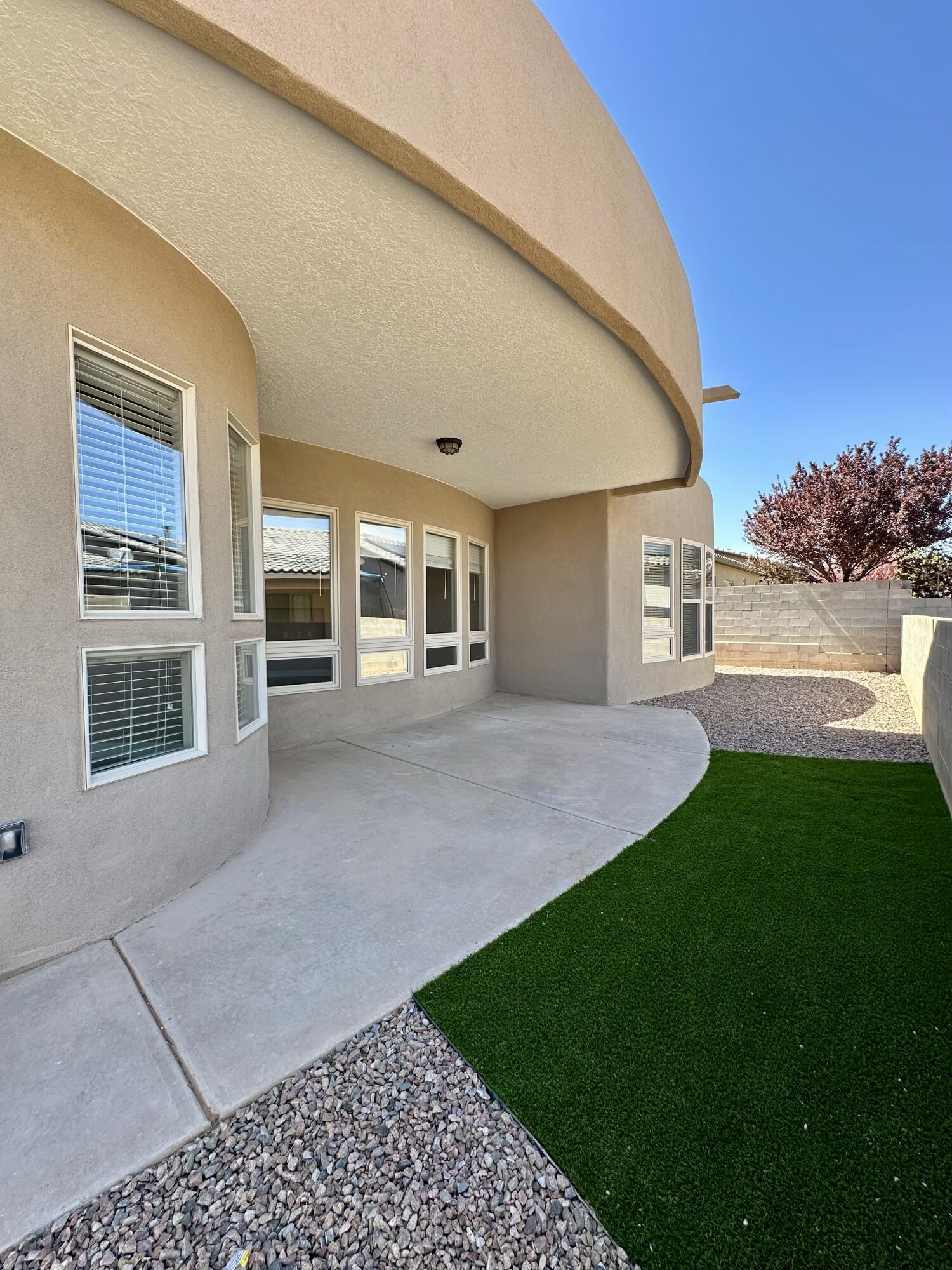 5916 S SANDIA Court
