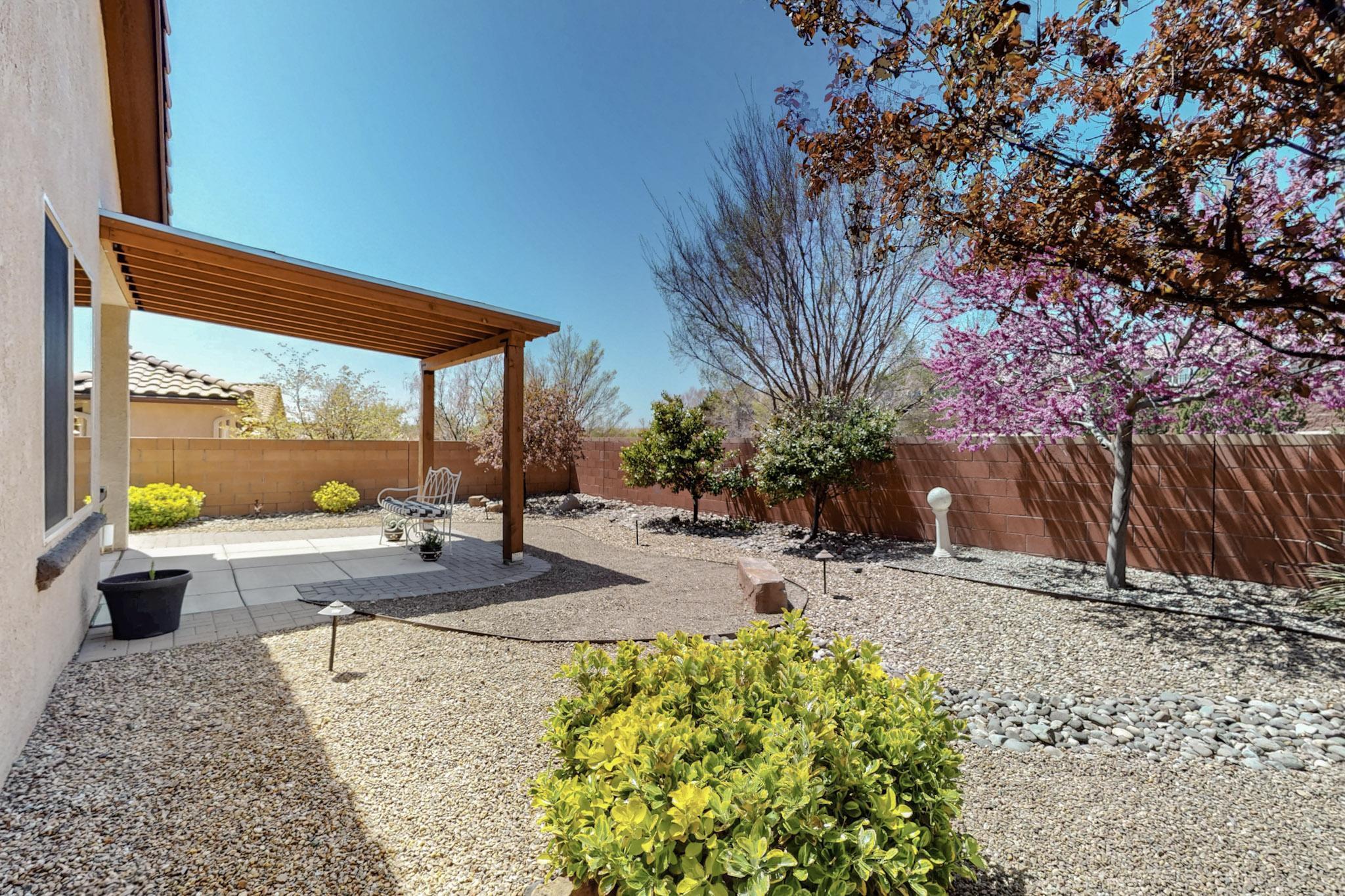 416 PASEO VISTA Loop NE