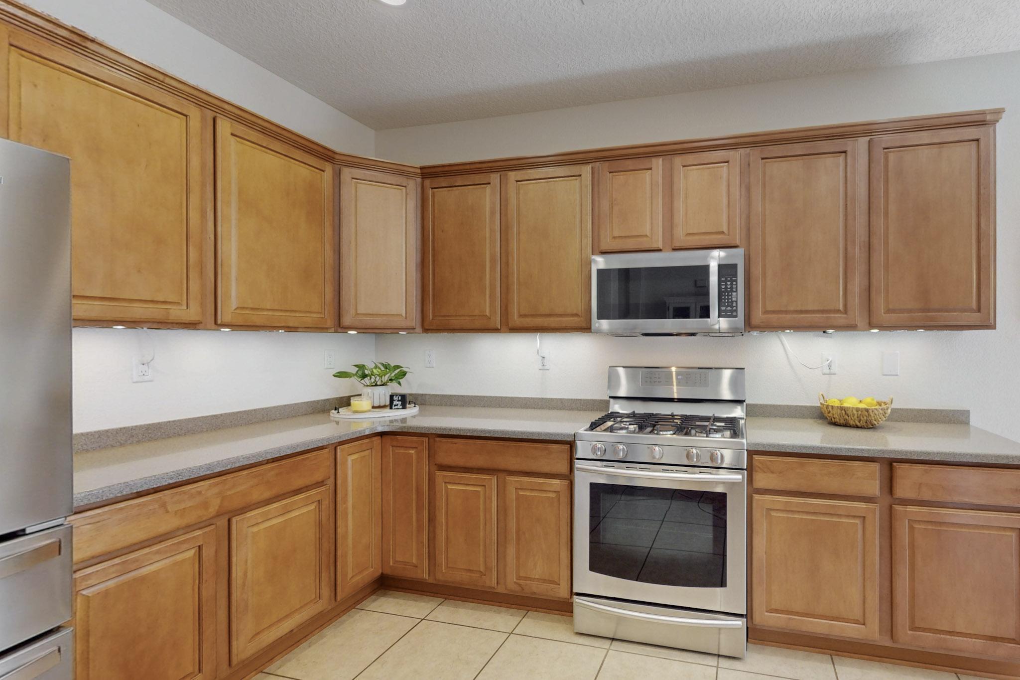 416 PASEO VISTA Loop NE