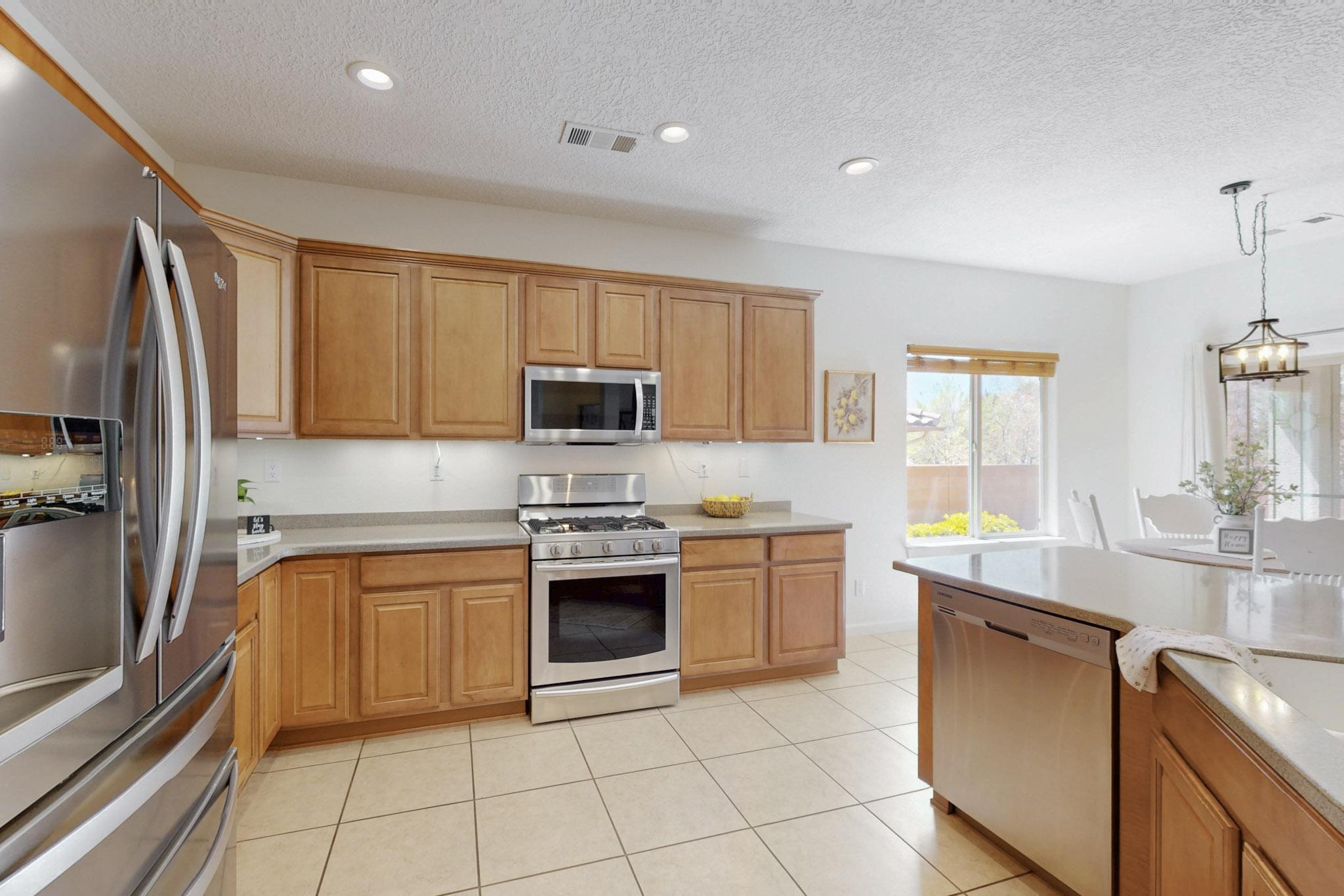 416 PASEO VISTA Loop NE