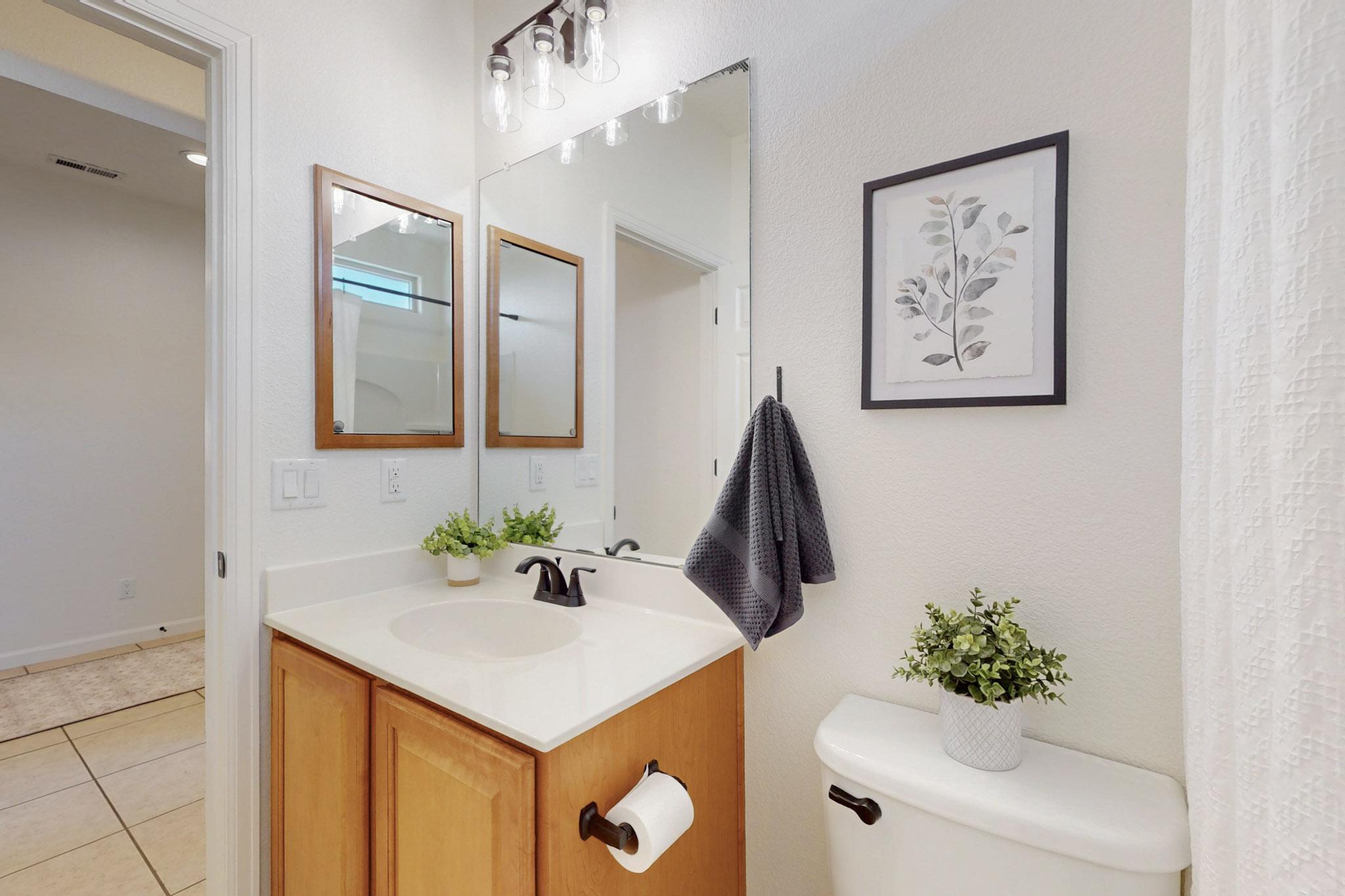 416 PASEO VISTA Loop NE